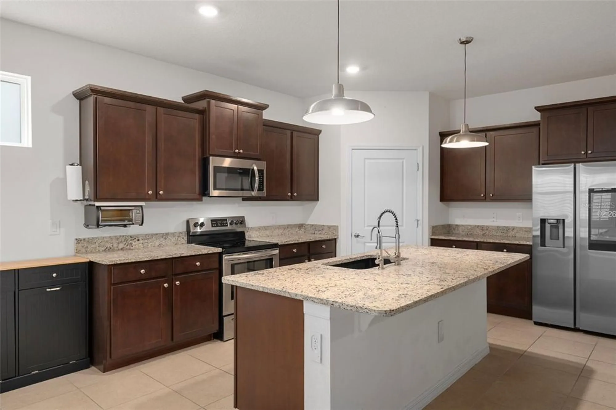 Property Slideshow image 17 of 50 | 12735 eastpointe dr, Dade City, FL, 33525