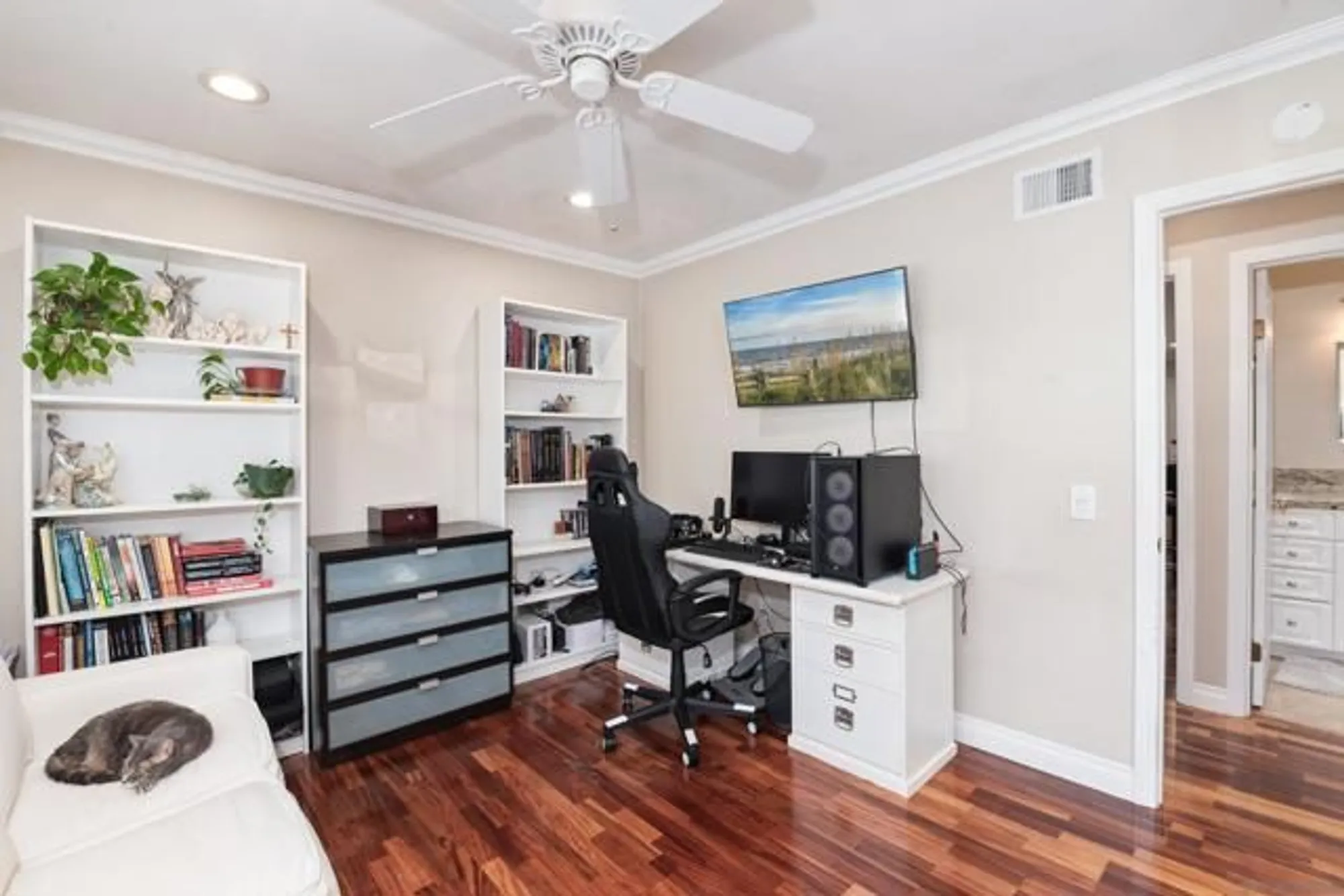 Property Slideshow image 17 of 34 | 17525 plaza gitana, San Diego, CA, 92128