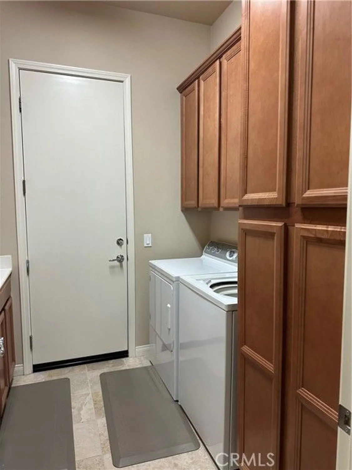 Property Slideshow image 9 of 30 | 10030 el dorado st, Apple Valley, CA, 92308