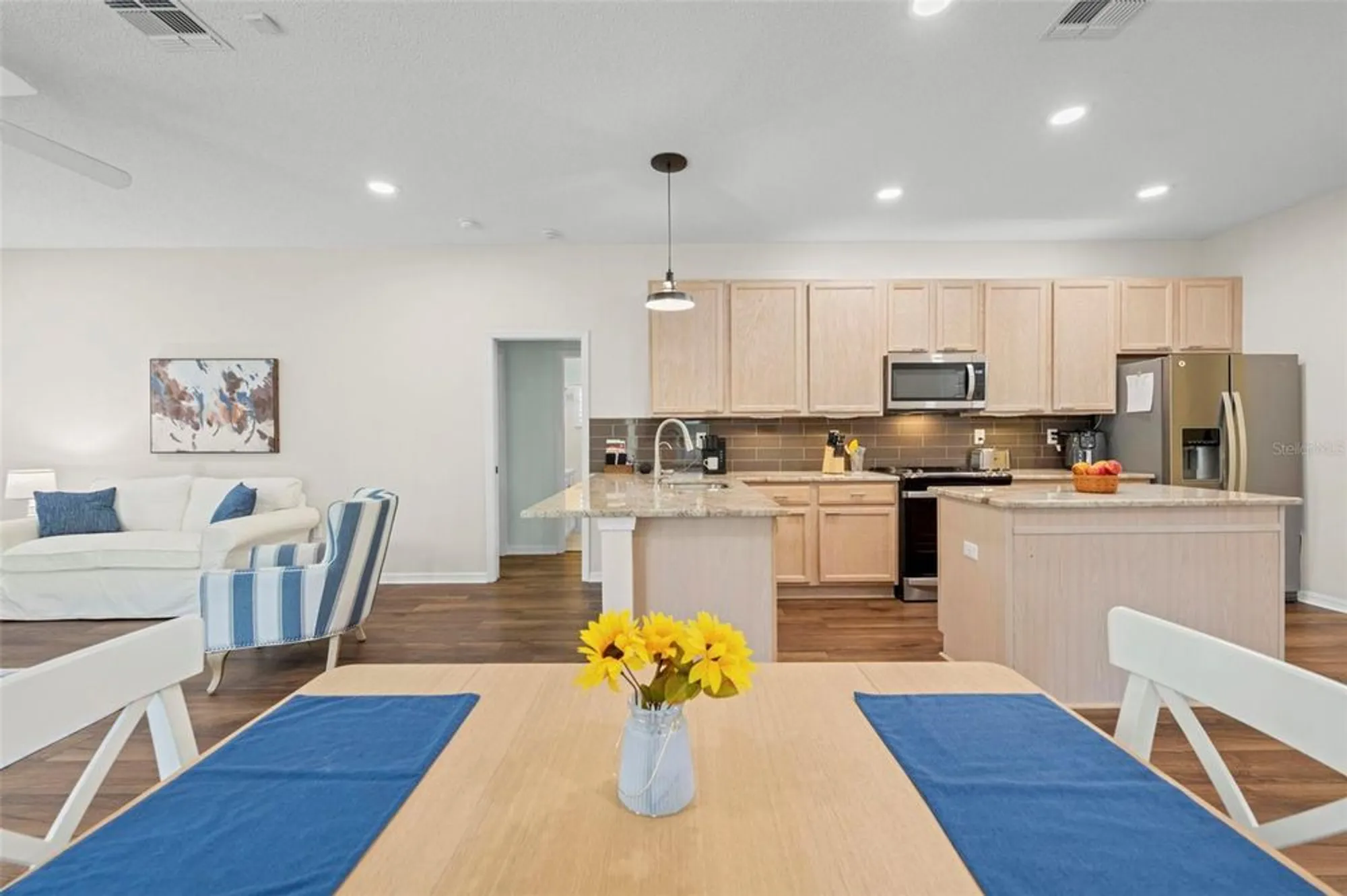 Property Slideshow image 21 of 54 | 332 mcintosh ct, Spring Hill, FL, 34609