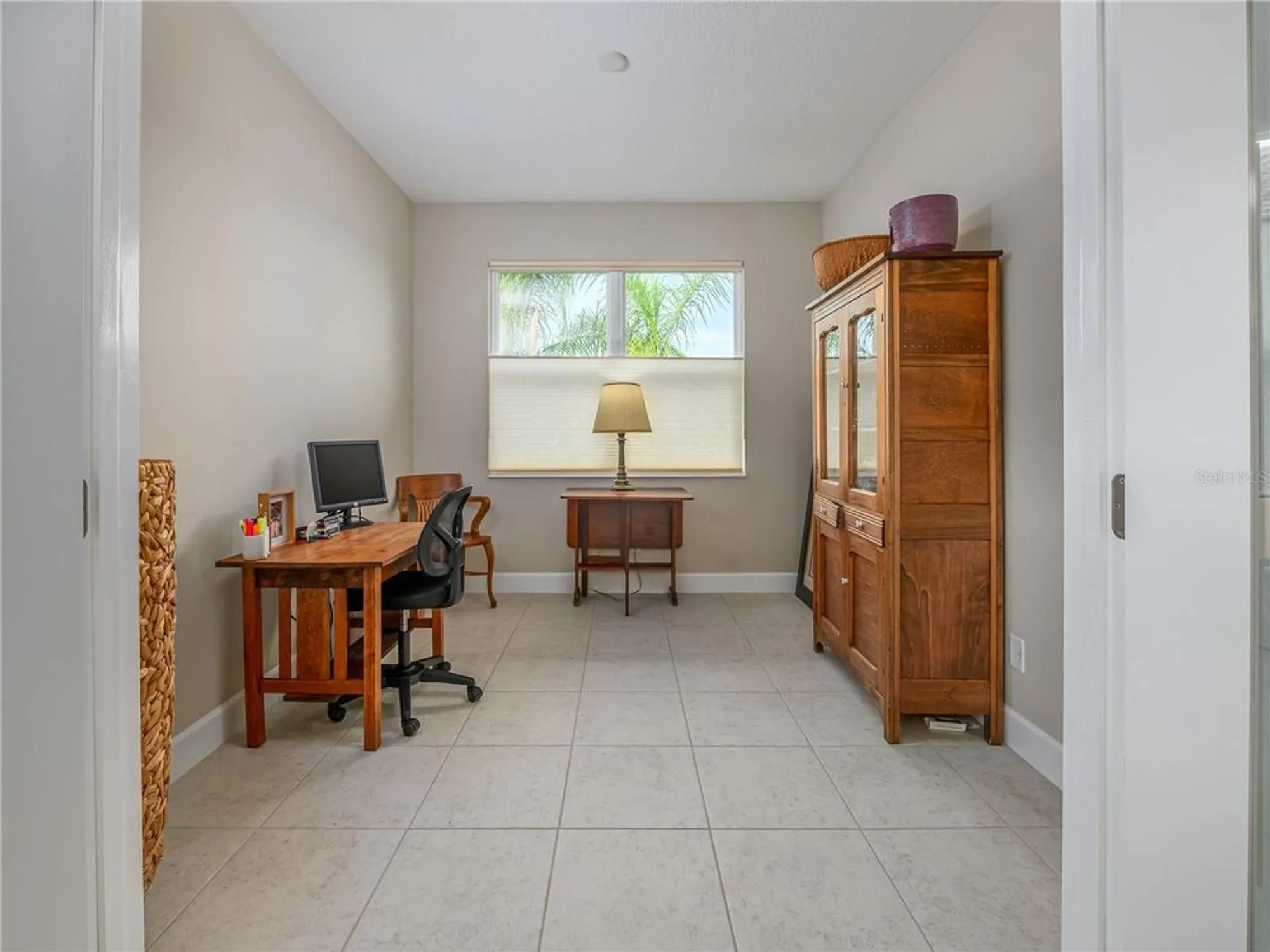 Property Slideshow image 13 of 54 | 5122 sierra falls ct, Wimauma, FL, 33598
