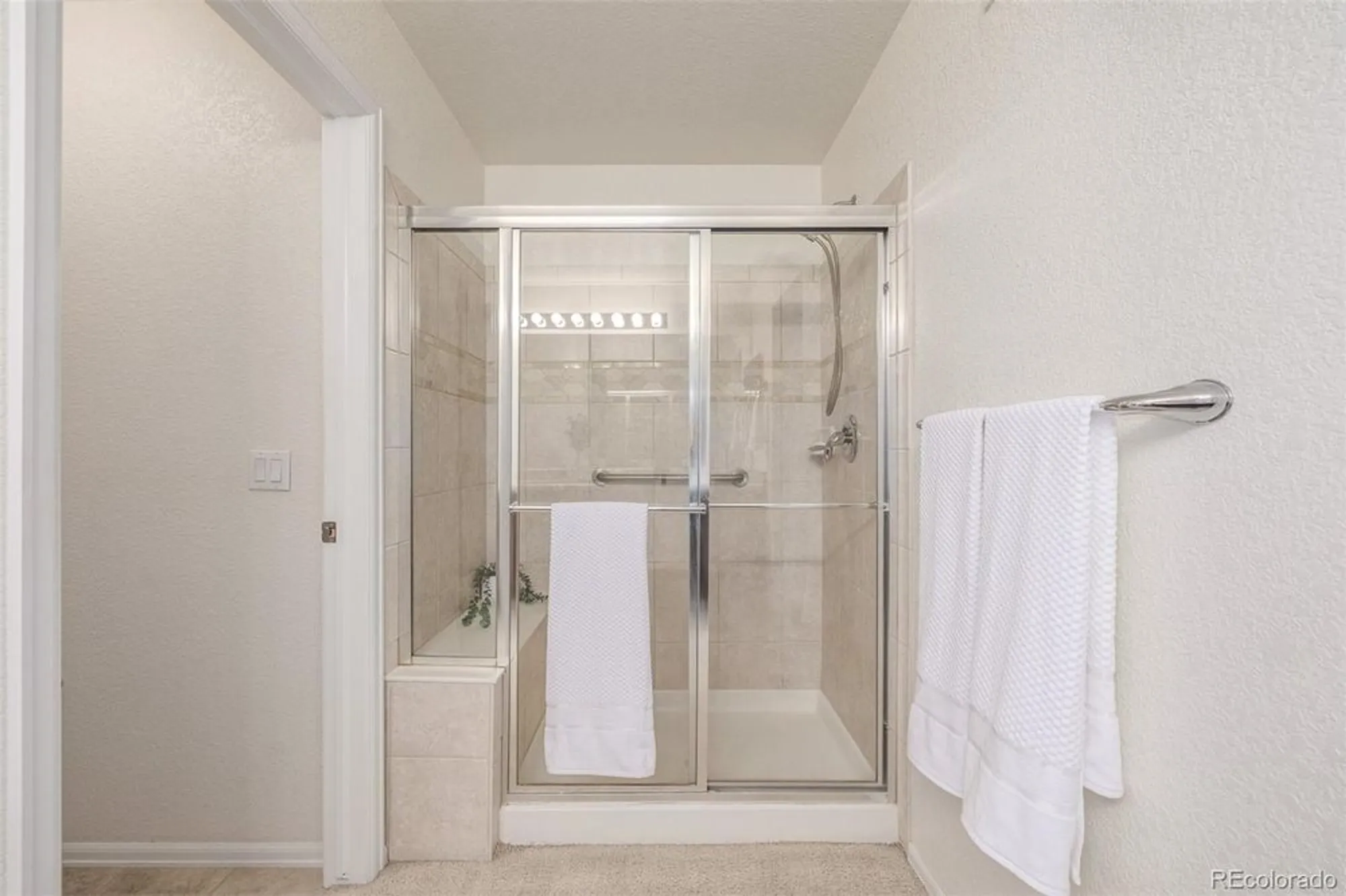 Property Slideshow image 25 of 46 | 8267 s sicily ct, Aurora, CO, 80016