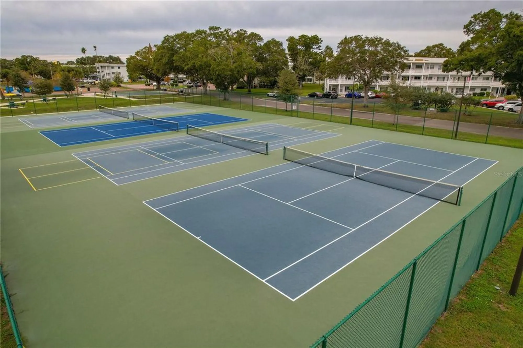 Property Slideshow image 28 of 39 | 2458 columbia dr 68, Clearwater, FL, 33763