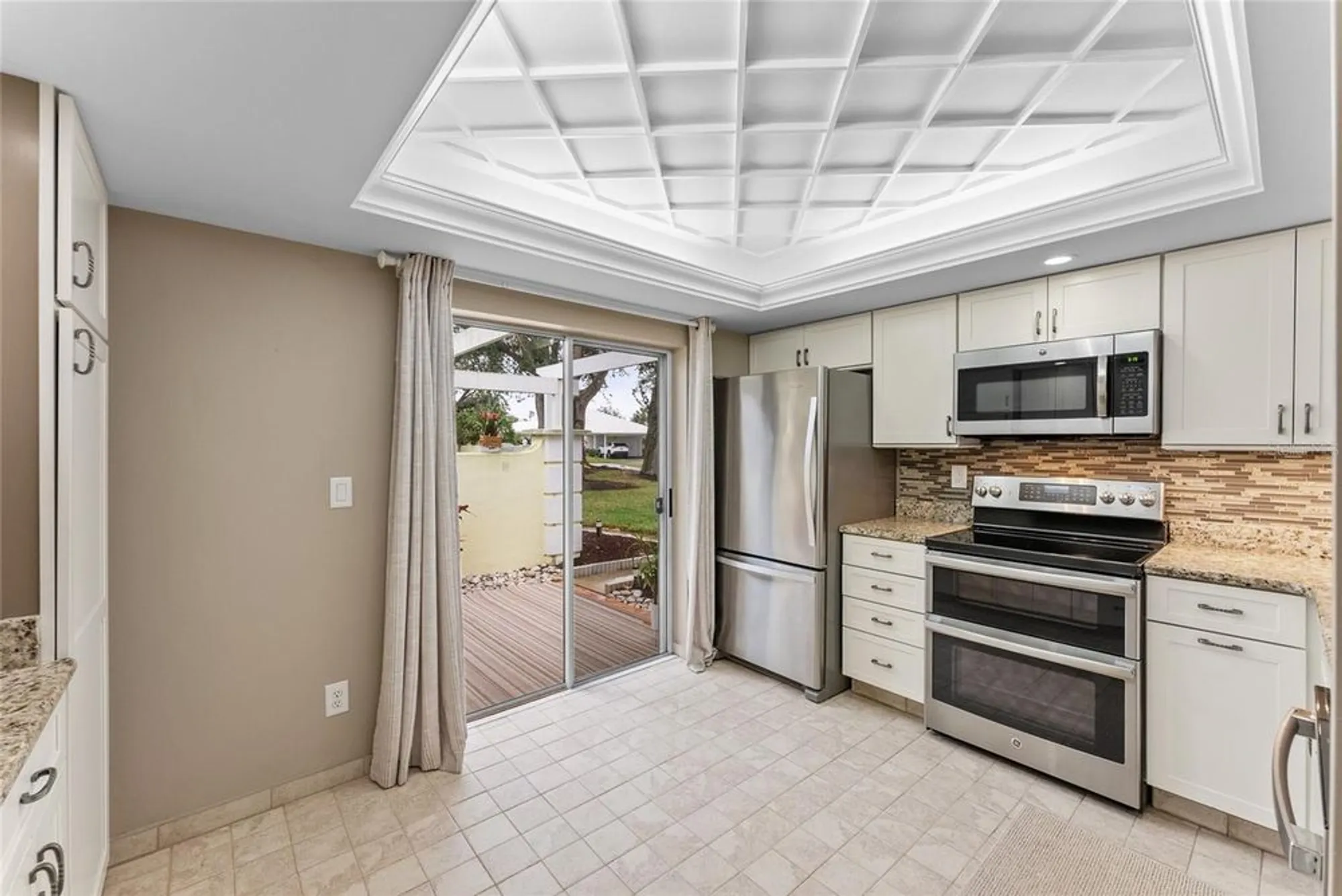 Property Slideshow image 11 of 48 | 310 wexford ter # 164, Venice, FL, 34293