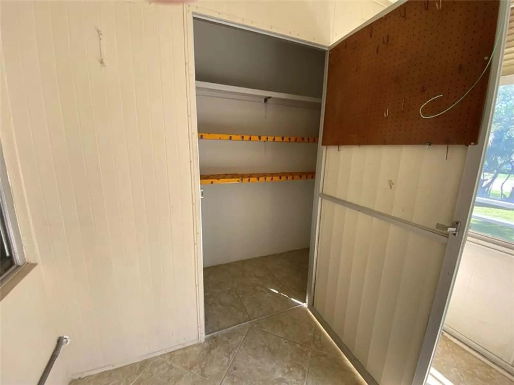 Property Slideshow image 19 of 44 | 2019 cambridge a # 2019, Deerfield Beach, FL, 33442