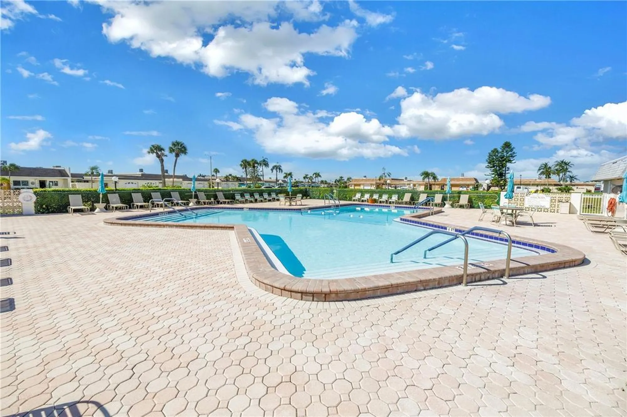 Property Slideshow image 69 of 97 | 433 boca ciega point blvd s # 1012, St Petersburg, FL, 33708
