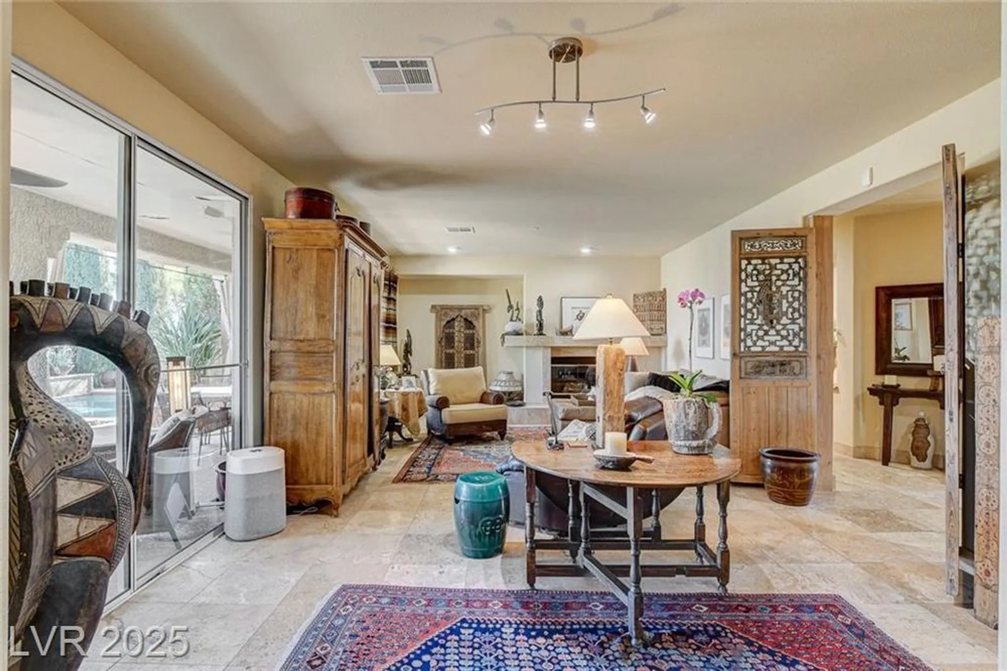 Property Slideshow image 14 of 56 | 5152 vincitor st, Las Vegas, NV, 89135