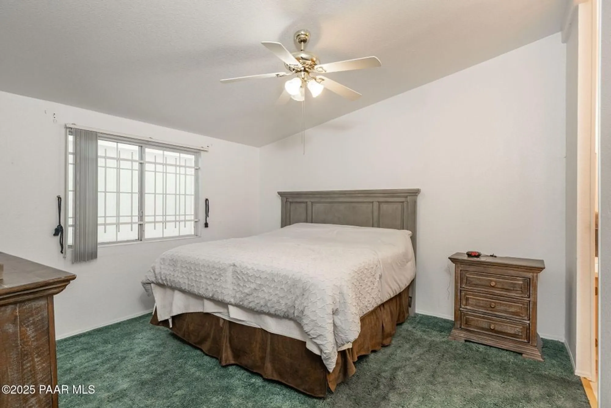 Property Slideshow image 10 of 24 | 624 n blue spruce dr, Dewey-Humboldt, AZ, 86327