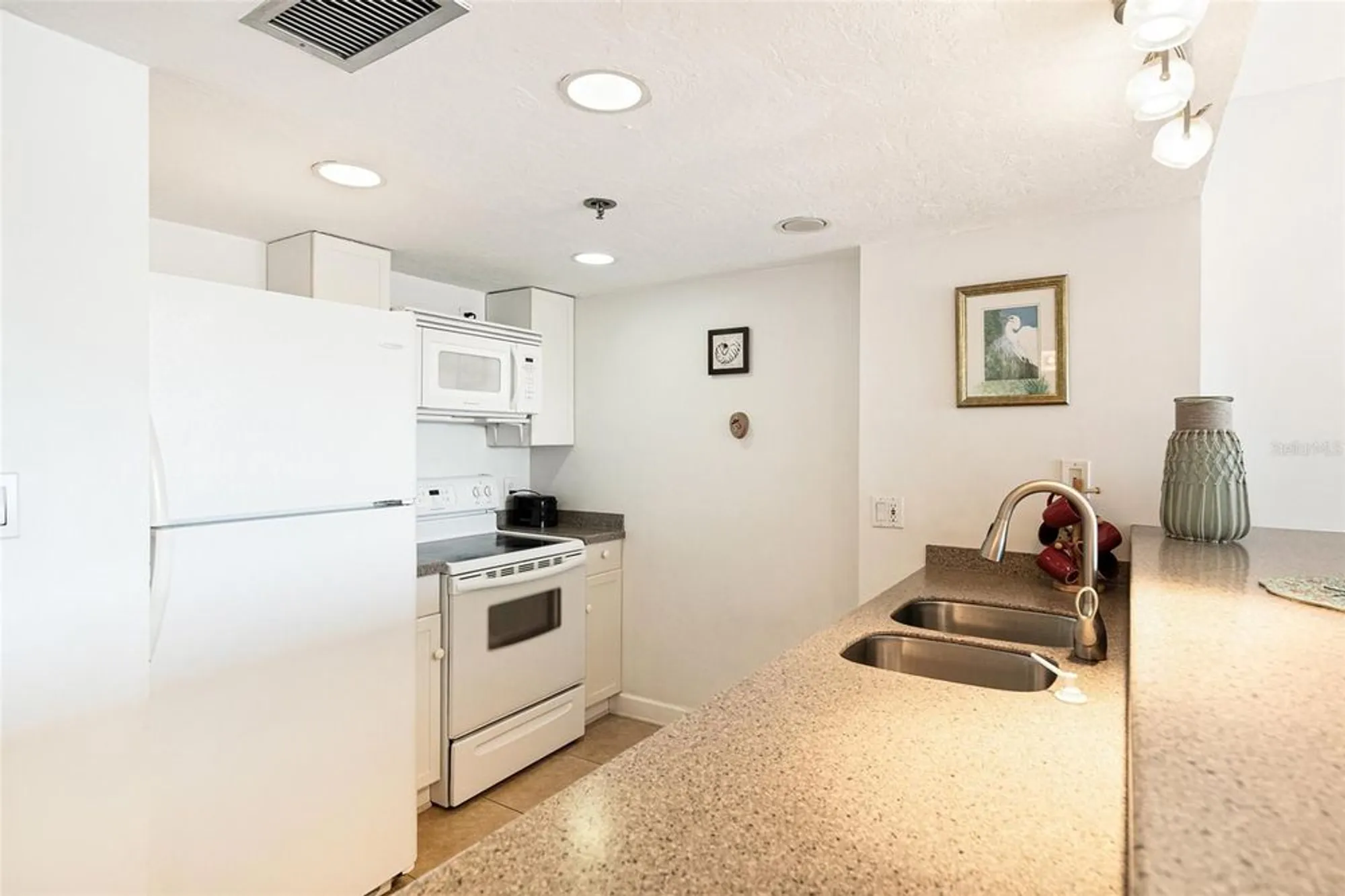 Property Slideshow image 10 of 33 | 3160 matecumbe key rd apt 233, Punta Gorda, FL, 33955