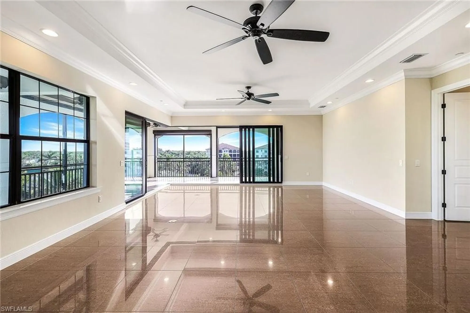 Property Slideshow image 3 of 49 | 4780 via del corso ln 402, Bonita Springs, FL, 34134