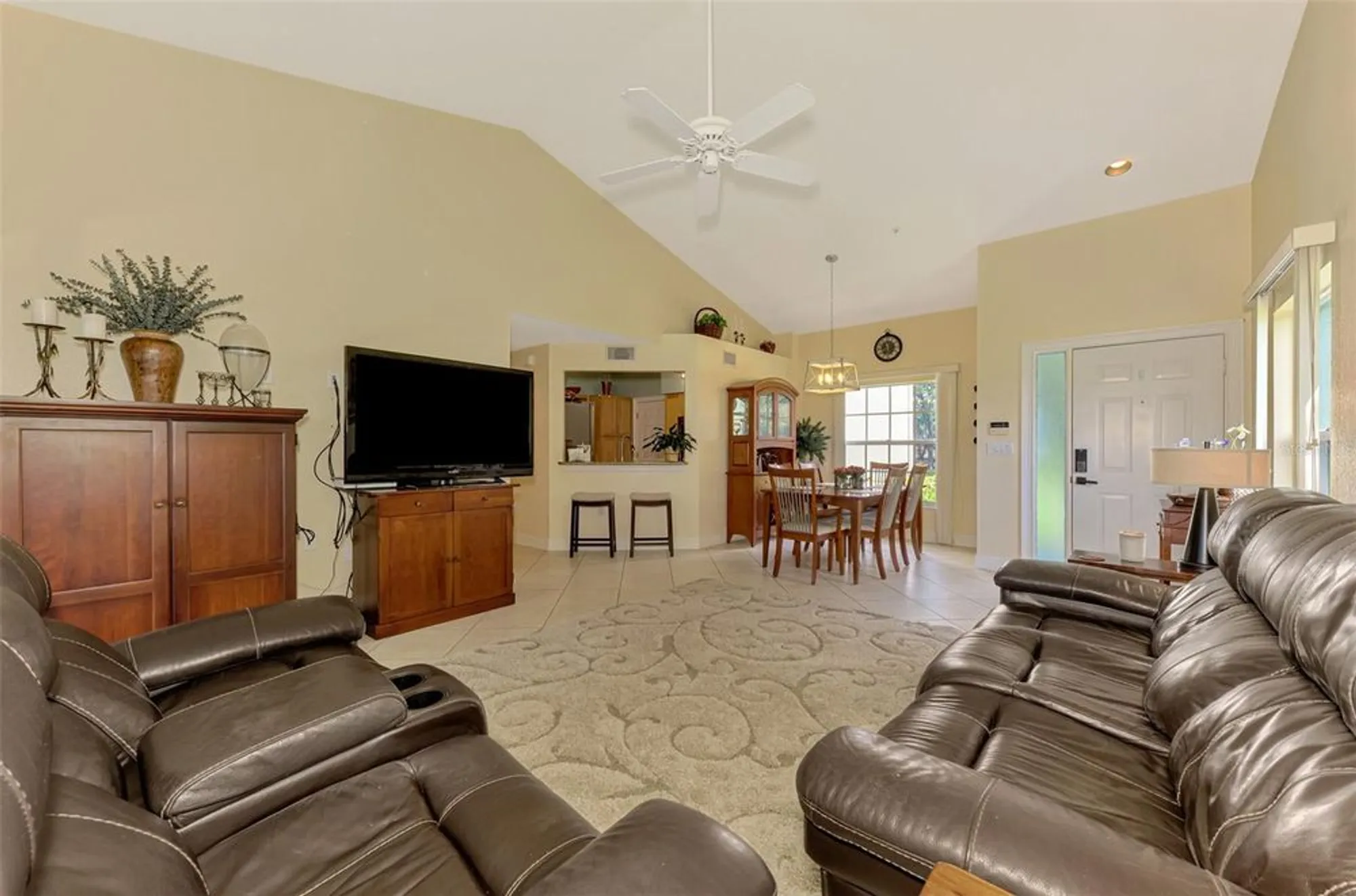 Property Slideshow image 11 of 71 | 6546 fairway gardens dr # 6546, Bradenton, FL, 34203