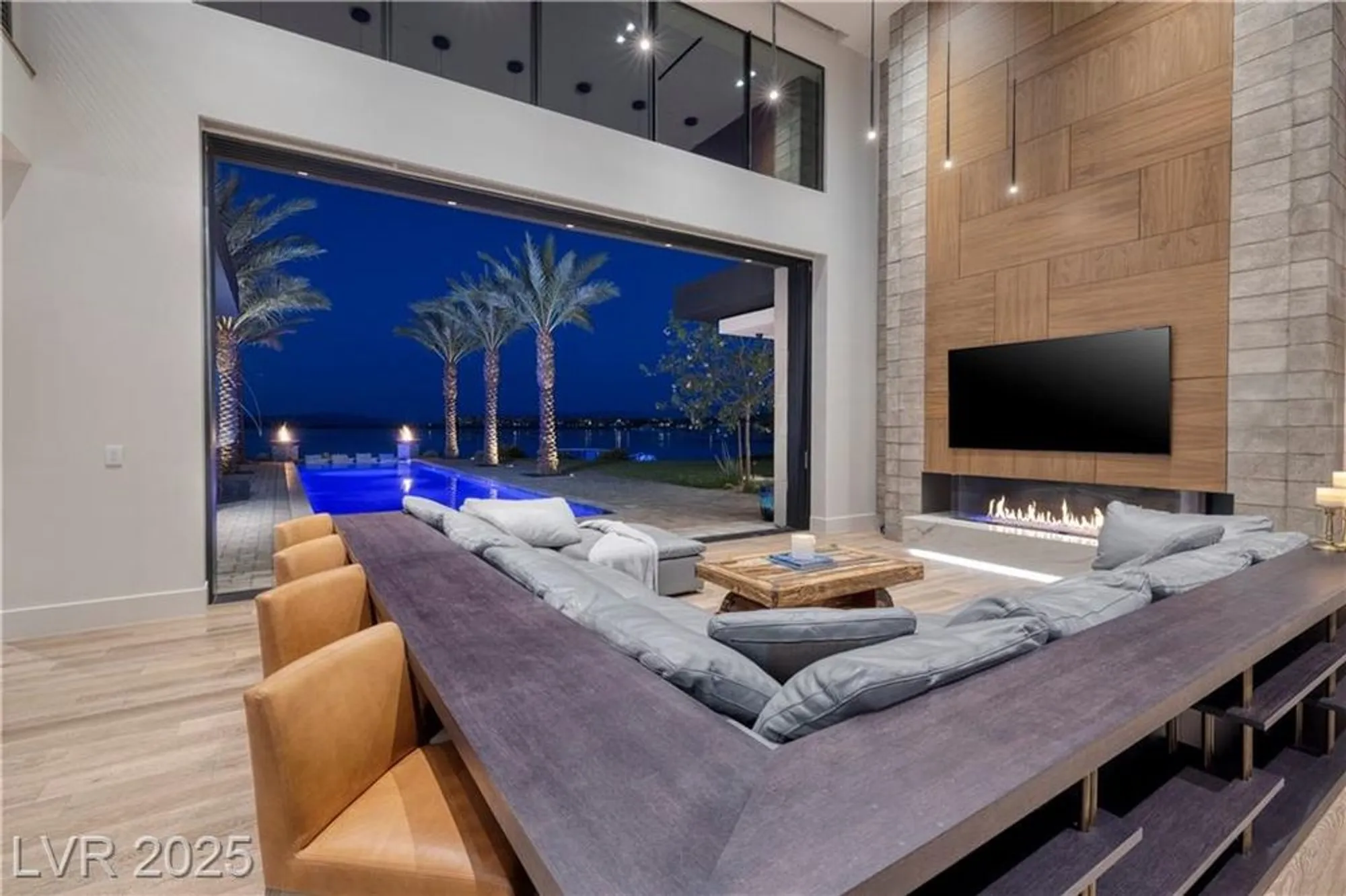 Property Slideshow image 6 of 32 | 10 sunrise beach cir, Henderson, NV, 89011