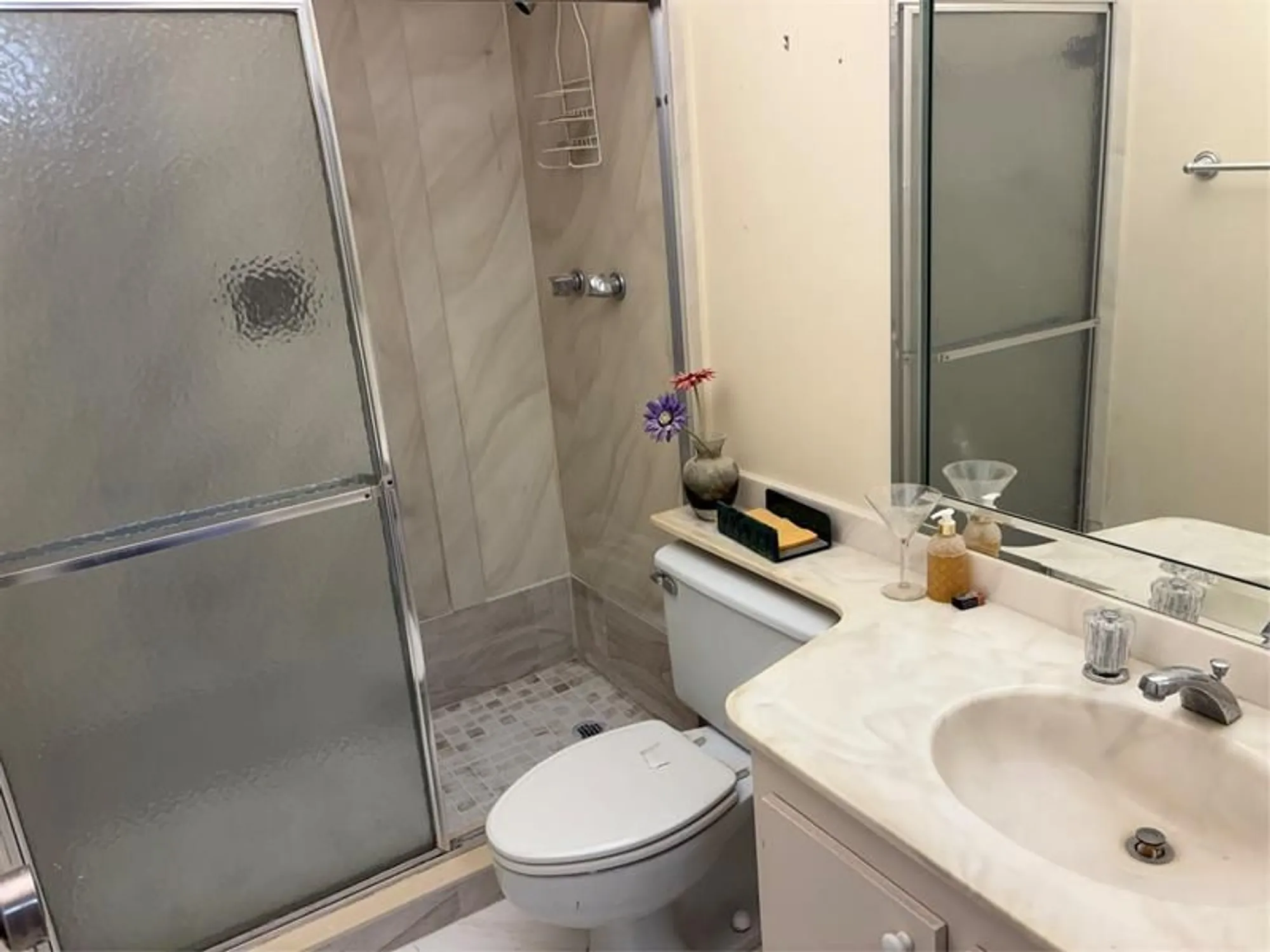 Property Slideshow image 12 of 17 | 5900 nw 44th st 607, Lauderhill, FL, 33319