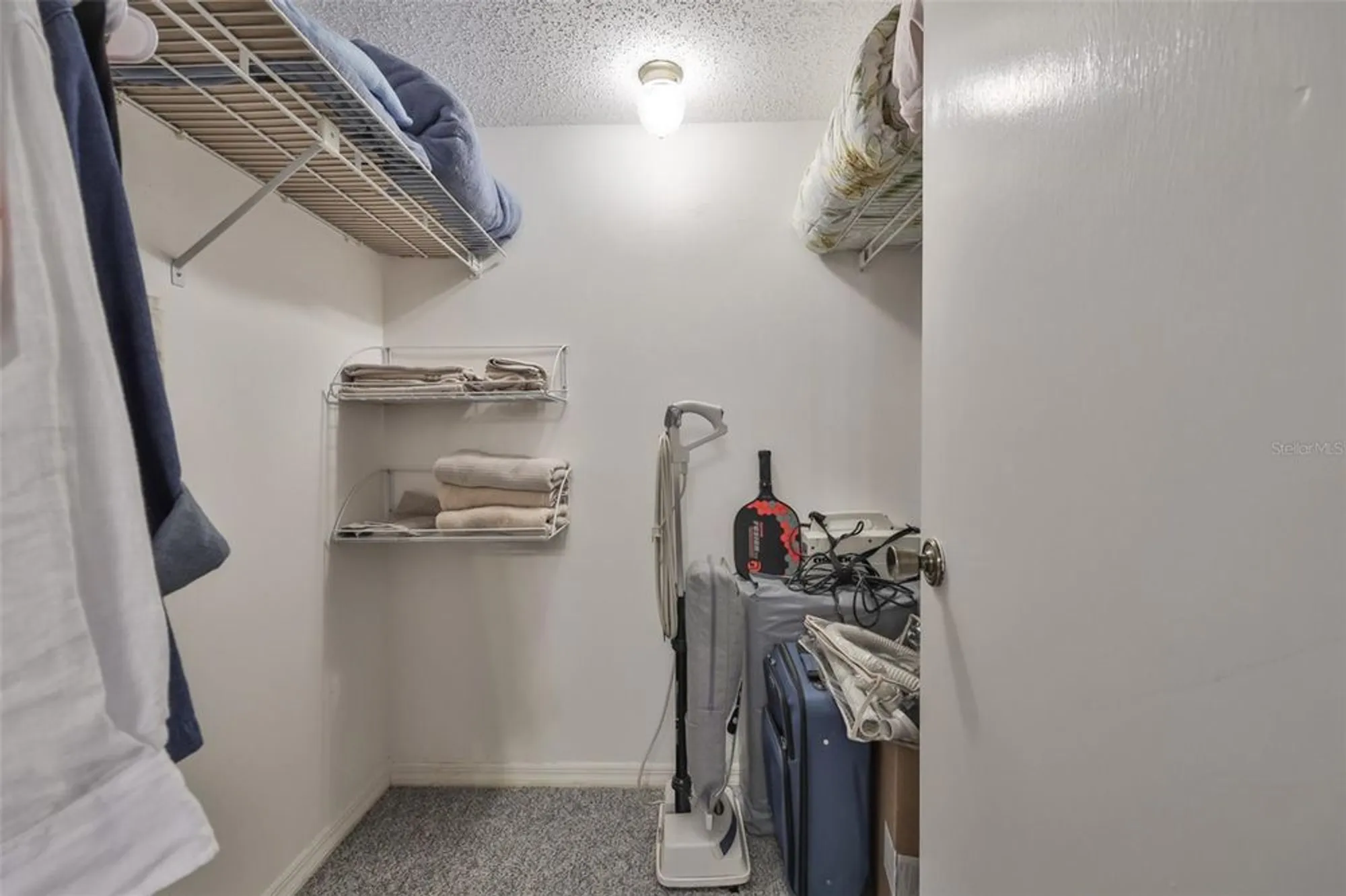 Property Slideshow image 12 of 46 | 1305 spry ct, Sun City Center, FL, 33573