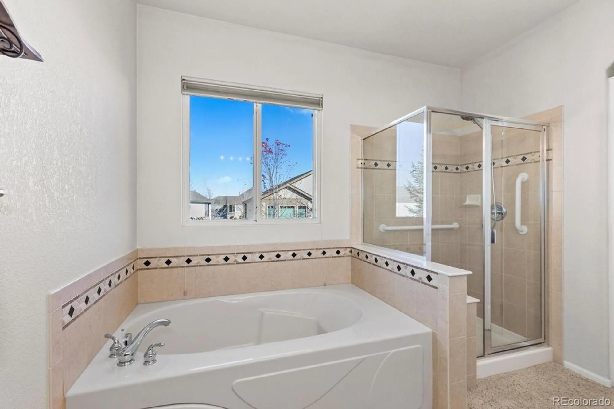 Property Slideshow image 27 of 47 | 8322 s quatar cir, Aurora, CO, 80016