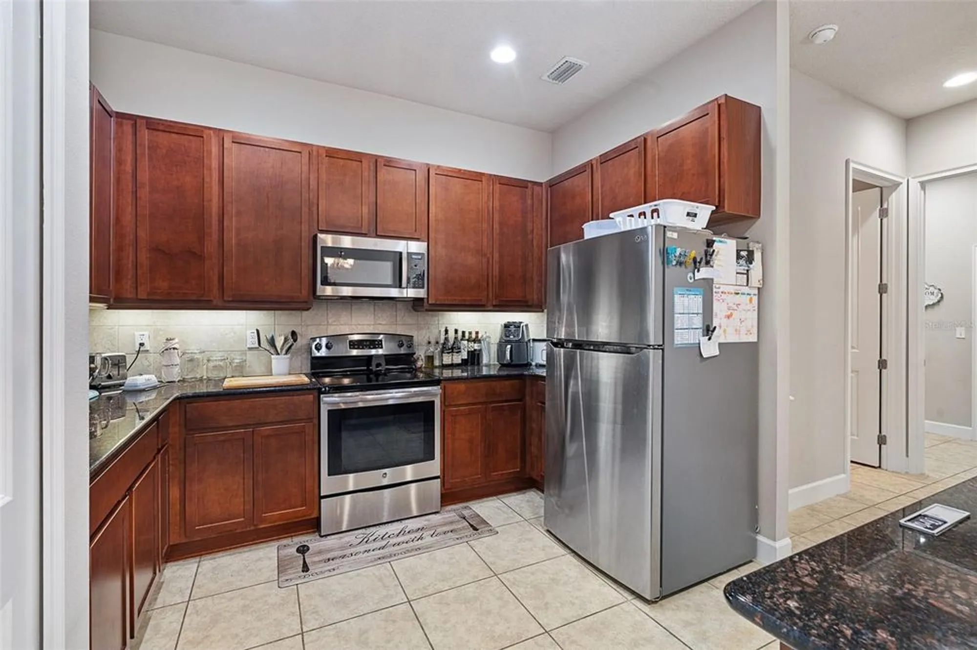 Property Slideshow image 11 of 51 | 1047 kilkenny ln, Ormond Beach, FL, 32174
