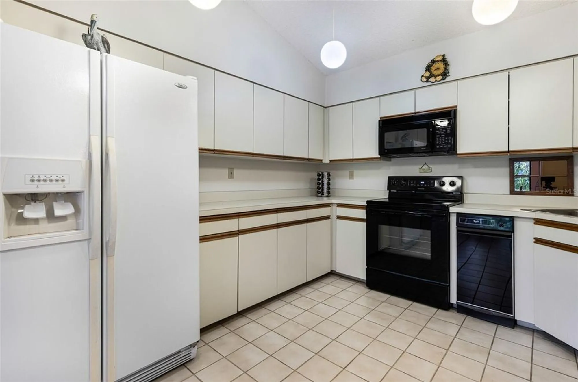 Property Slideshow image 22 of 33 | 3041 matecumbe key rd 4, Punta Gorda, FL, 33955