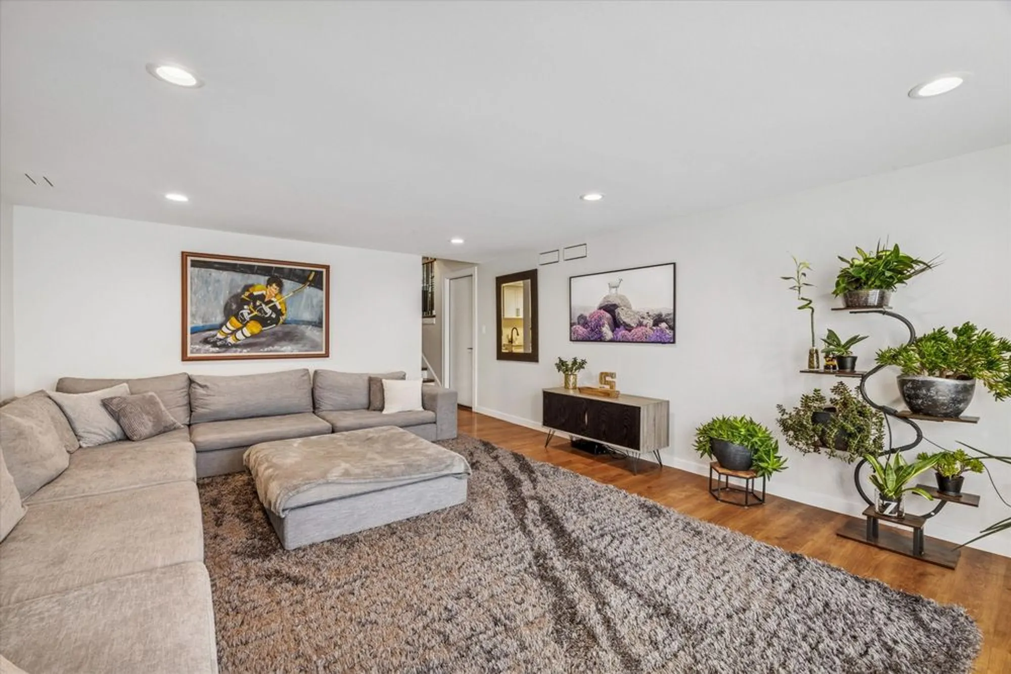 Property Slideshow image 23 of 30 | , Oak Brook, IL, 60523