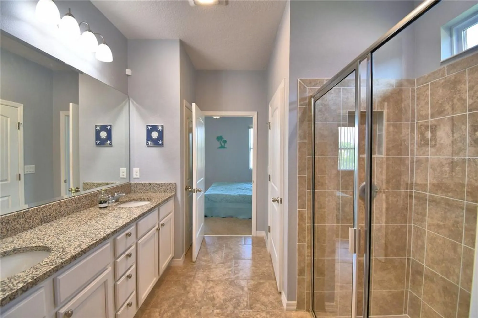 Property Slideshow image 18 of 55 | 2577 canyon crest dr, Lakeland, FL, 33811