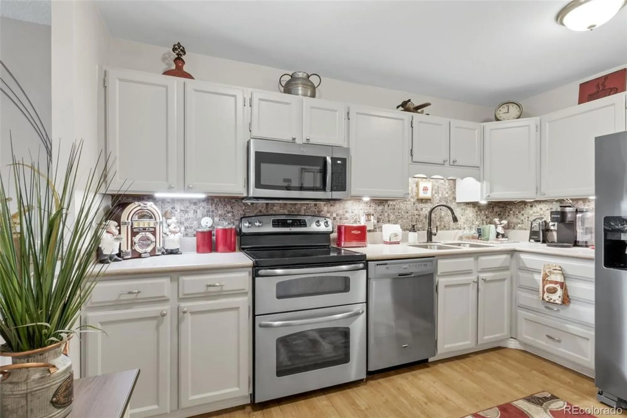 Property Slideshow image 9 of 44 | 3164 s wheeling way apt 306, Aurora, CO, 80014