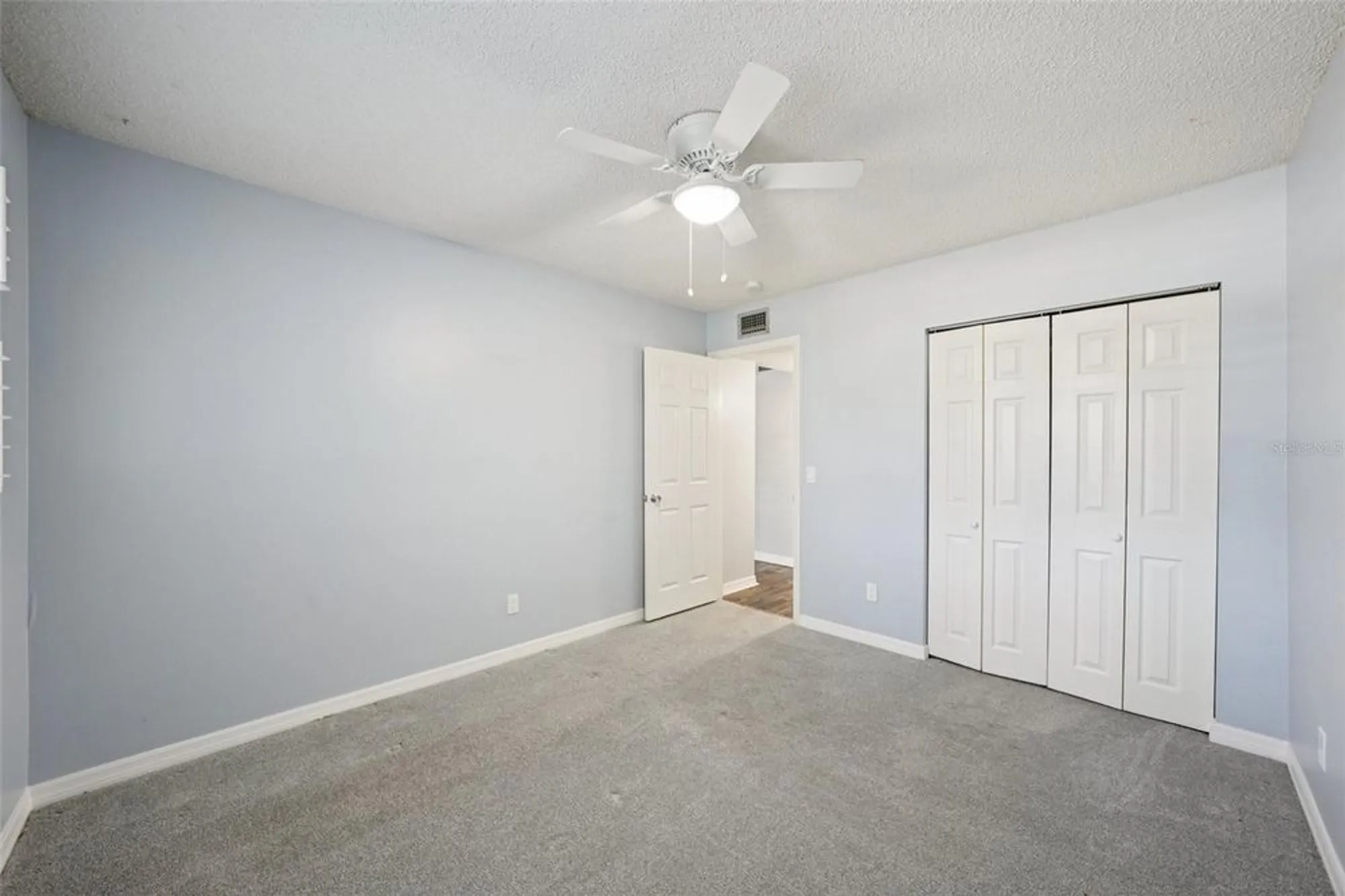 Property Slideshow image 24 of 46 | 2255 philippine dr 9, Clearwater, FL, 33763