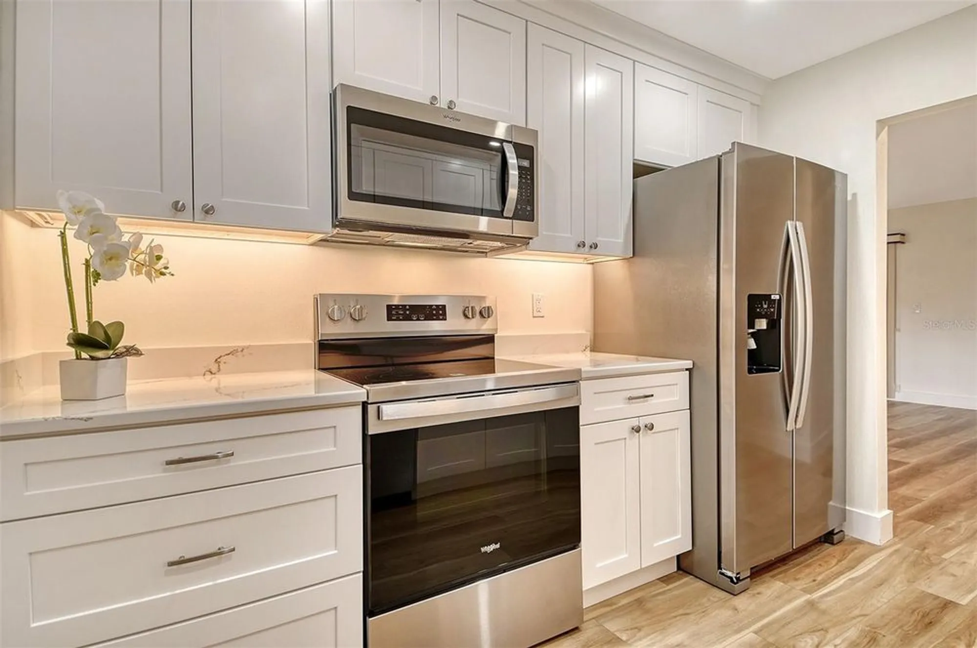 Property Slideshow image 23 of 65 | 119 whispering sands cir # v36, Sarasota, FL, 34242