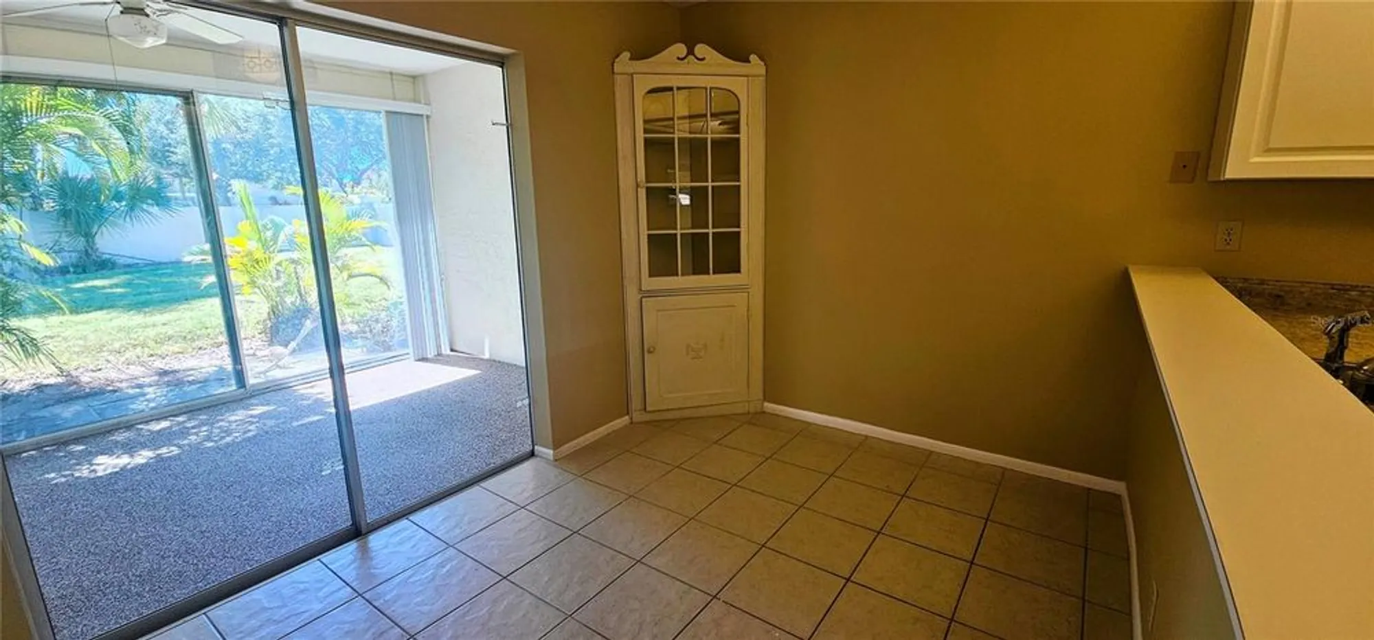 Property Slideshow image 8 of 26 | 4297 oakhurst cir 3051, Sarasota, FL, 34233