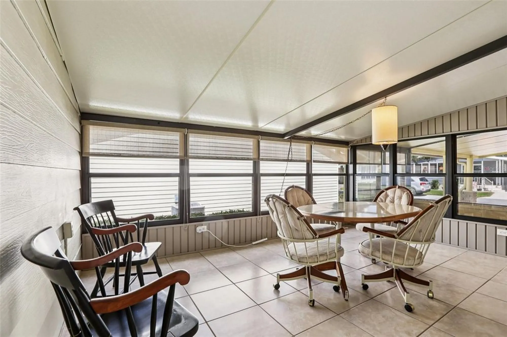 Property Slideshow image 8 of 42 | 4933 colonnades cir, Lakeland, FL, 33811