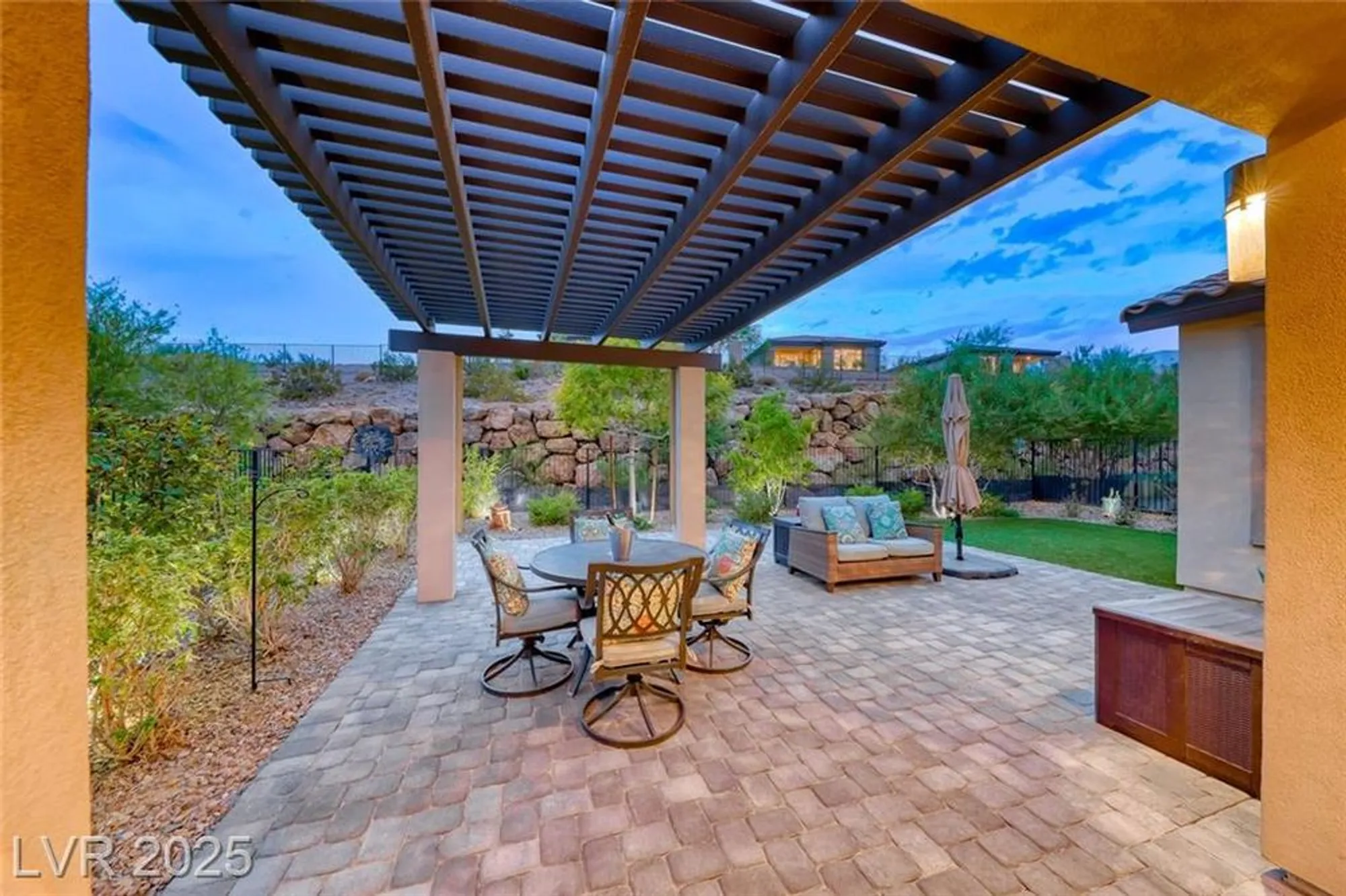 Property Slideshow image 30 of 54 | 13 stone yucca ct, Henderson, NV, 89011
