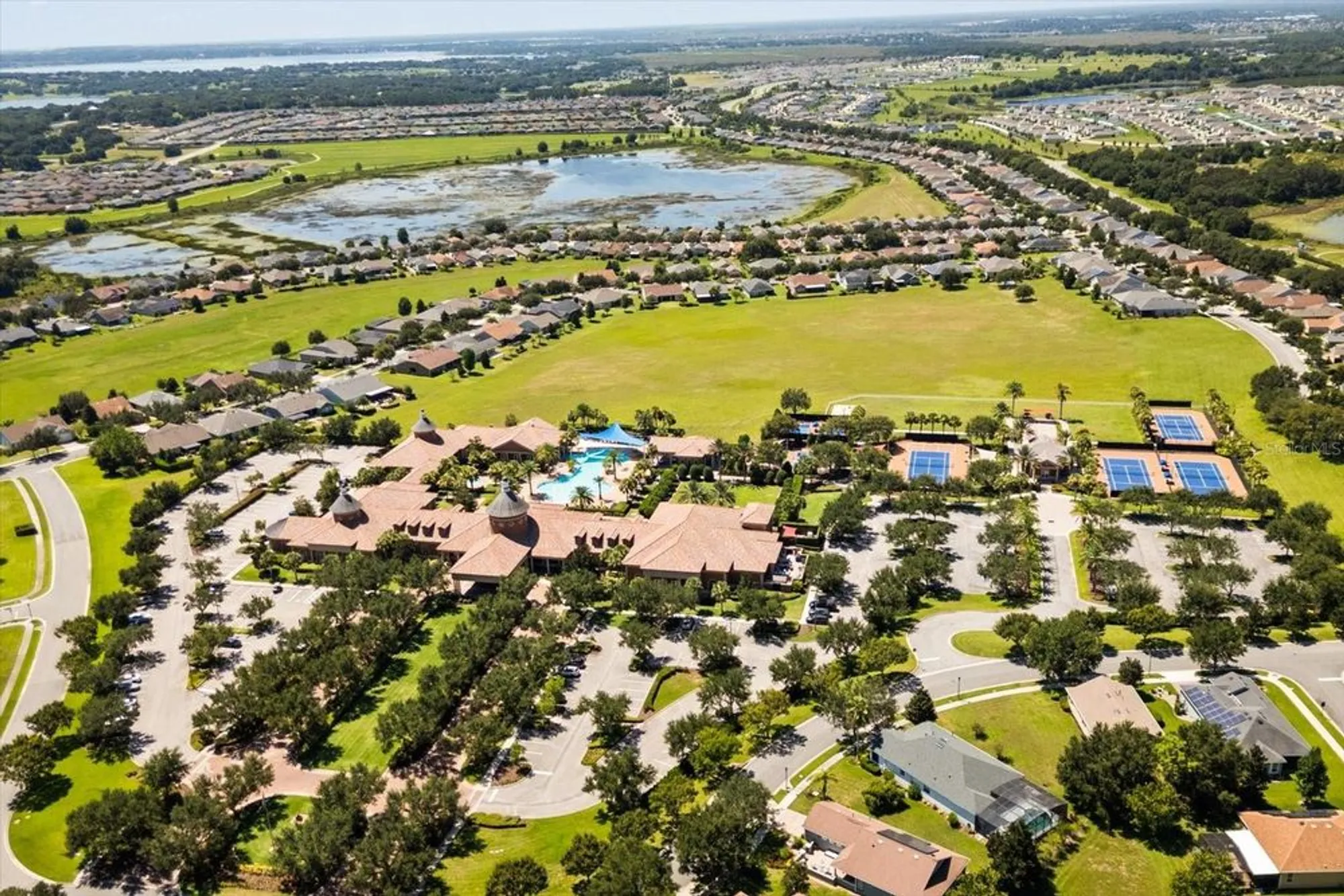 Property Slideshow image 27 of 54 | 100 silver maple rd, Groveland, FL, 34736