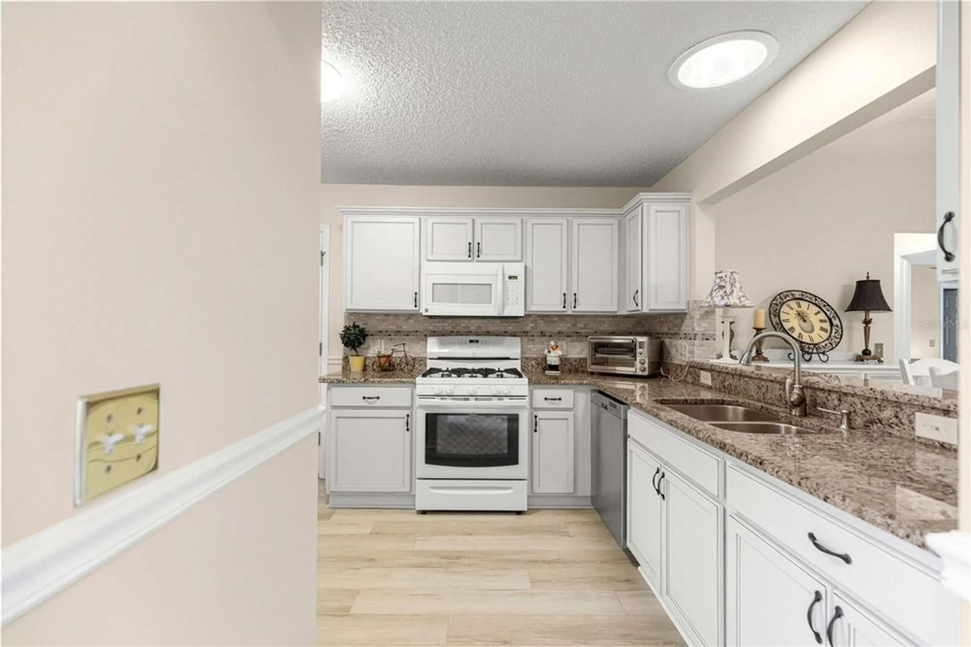 Property Slideshow image 13 of 39 | 16925 se 77th northridge ct, The Villages, FL, 32162