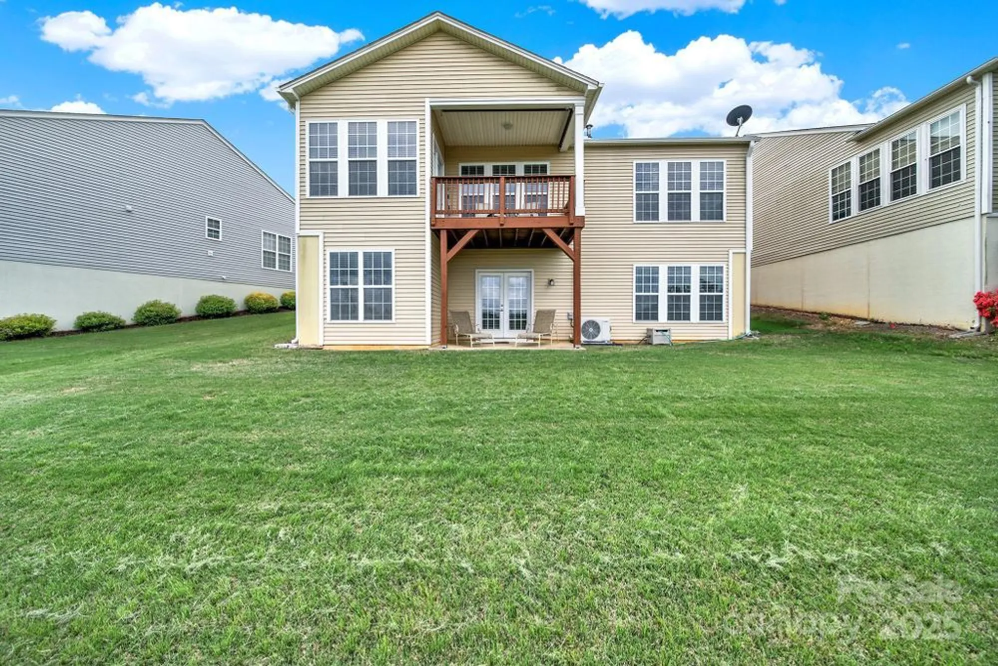 Property Slideshow image 37 of 48 | 54053 flycatchers ct, Fort Mill, SC, 29707