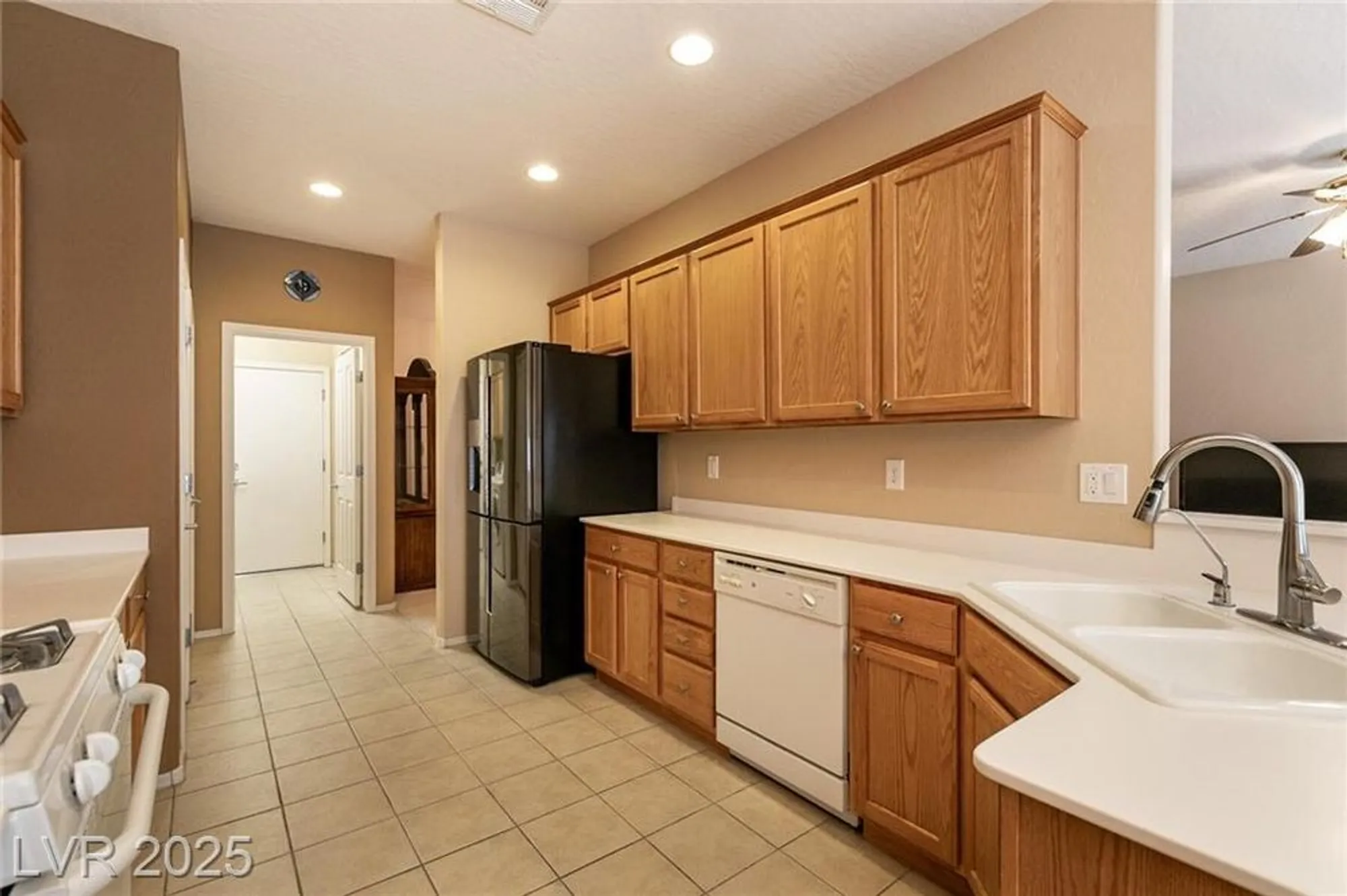 Property Slideshow image 17 of 58 | 7804 island rail dr, North Las Vegas, NV, 89084