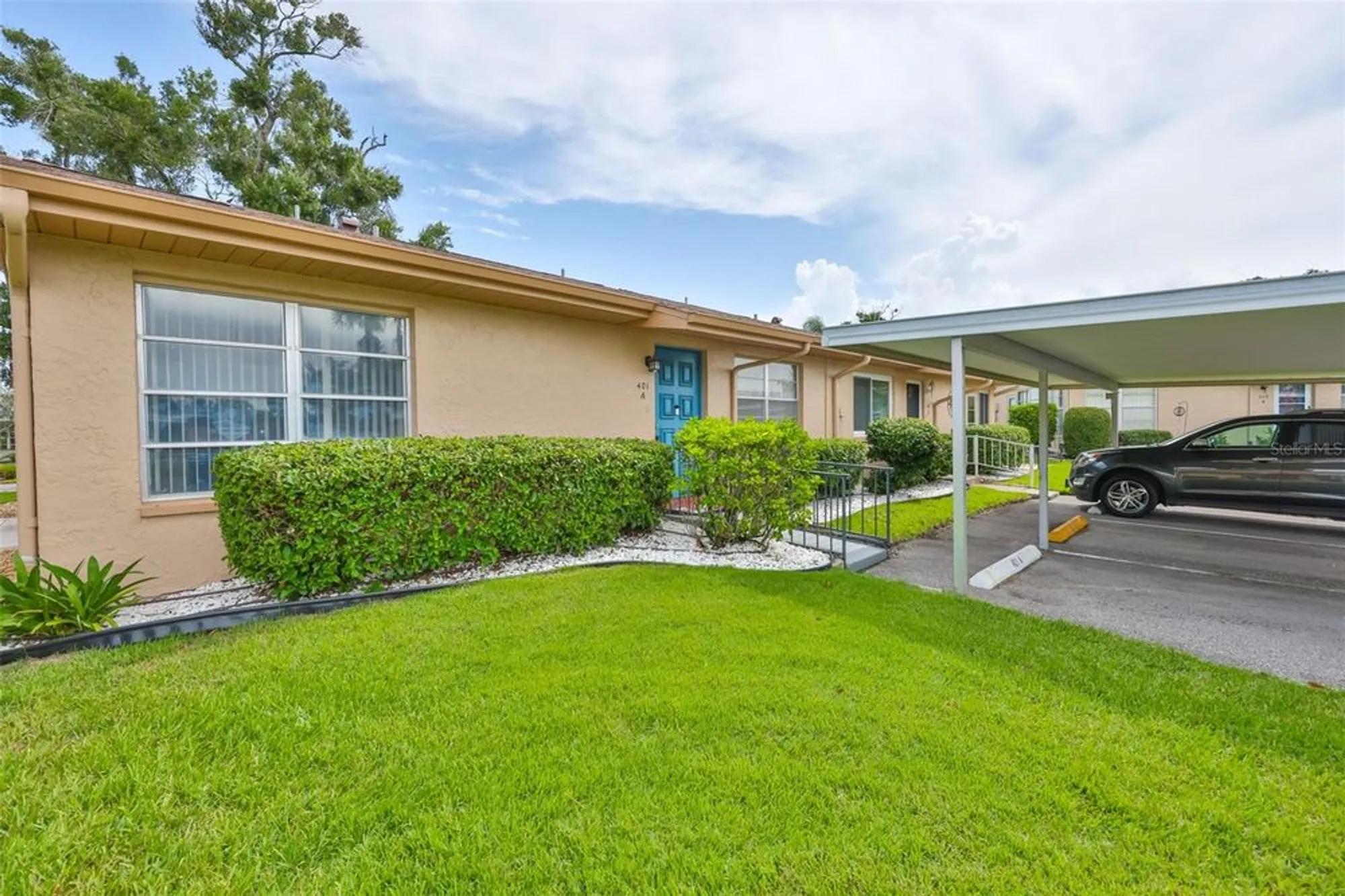 Property Slideshow image 28 of 55 | 401 feltham trl a, Sun City Center, FL, 33573
