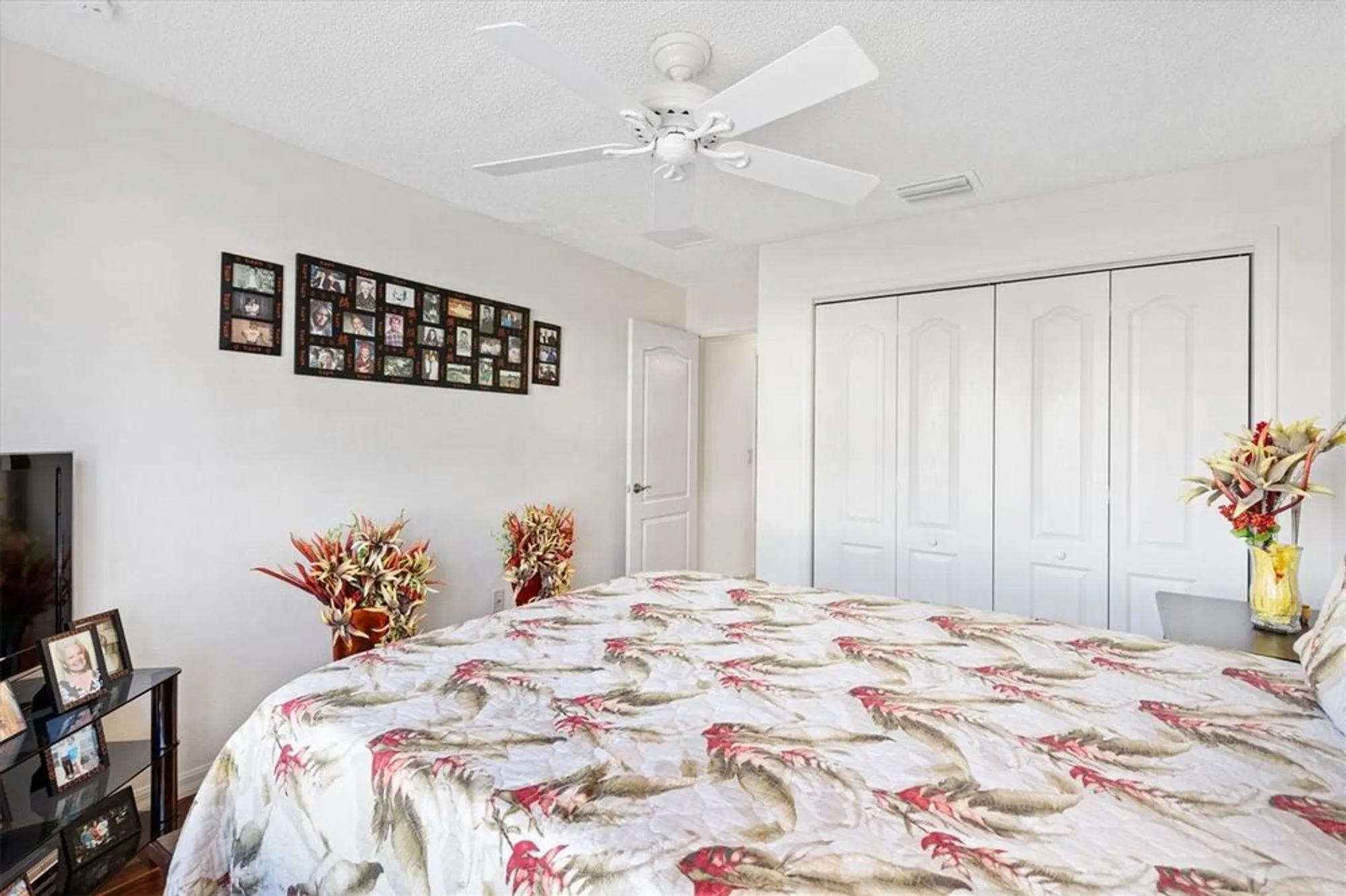 Property Slideshow image 27 of 37 | 552 society hill cir, The Villages, FL, 32162