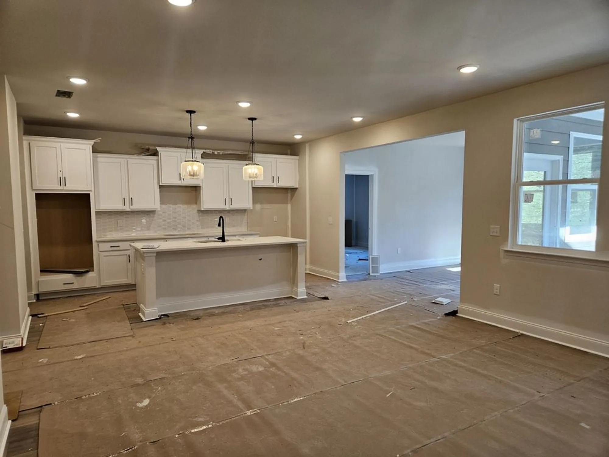 Property Slideshow image 15 of 34 | 356 stonehaus cir, Antioch, TN, 37013