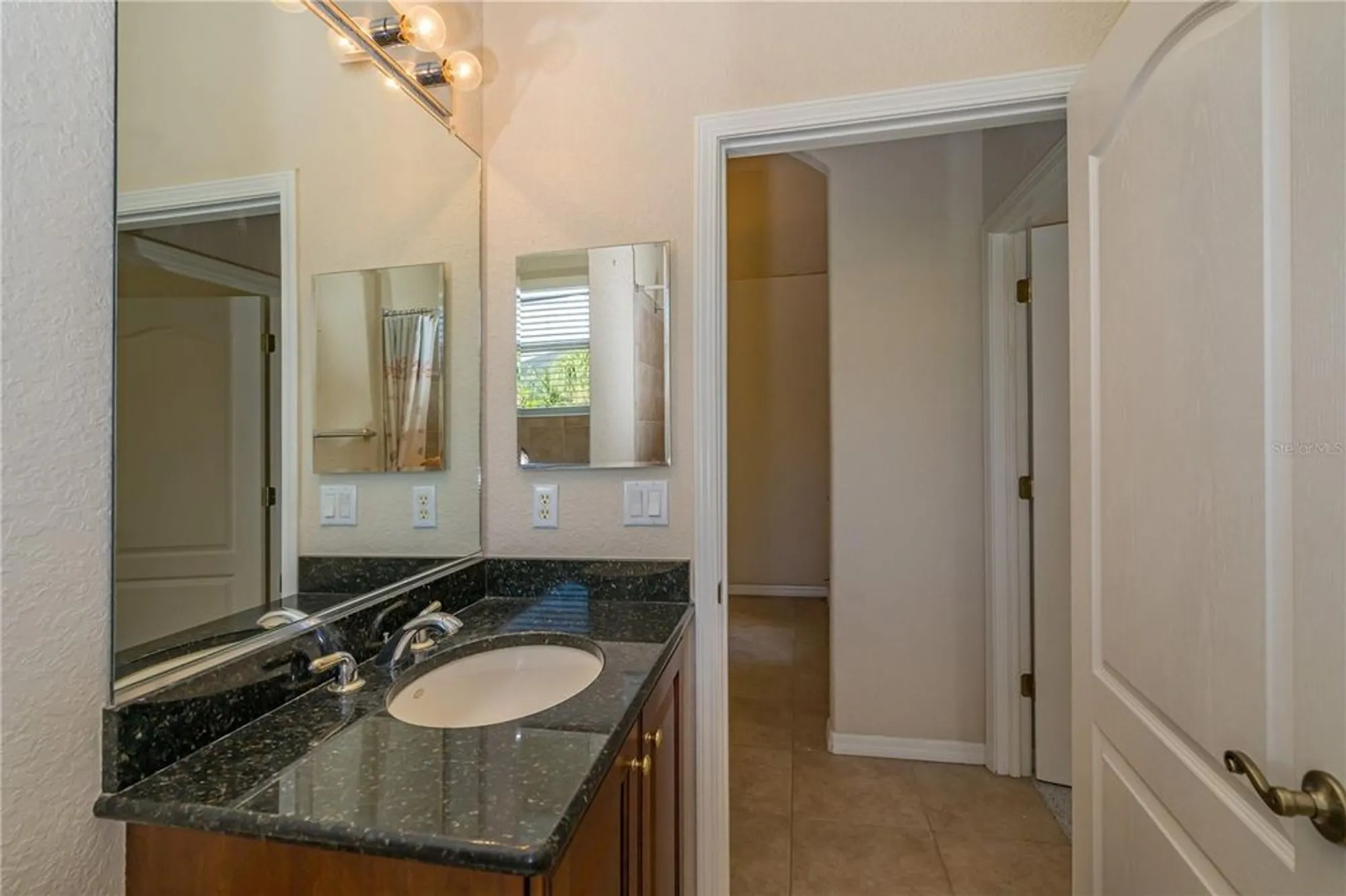 Property Slideshow image 17 of 48 | 1038 emerald dunes dr, Sun City Center, FL, 33573