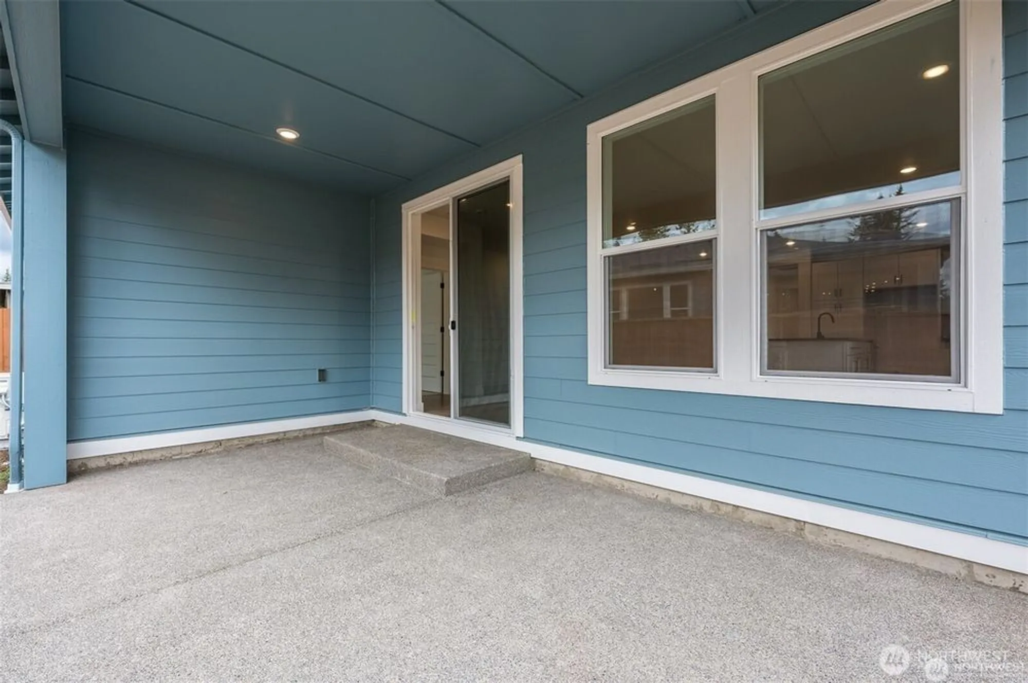 Property Slideshow image 34 of 37 | 29208 217th pl se # 34, Black Diamond, WA, 98010