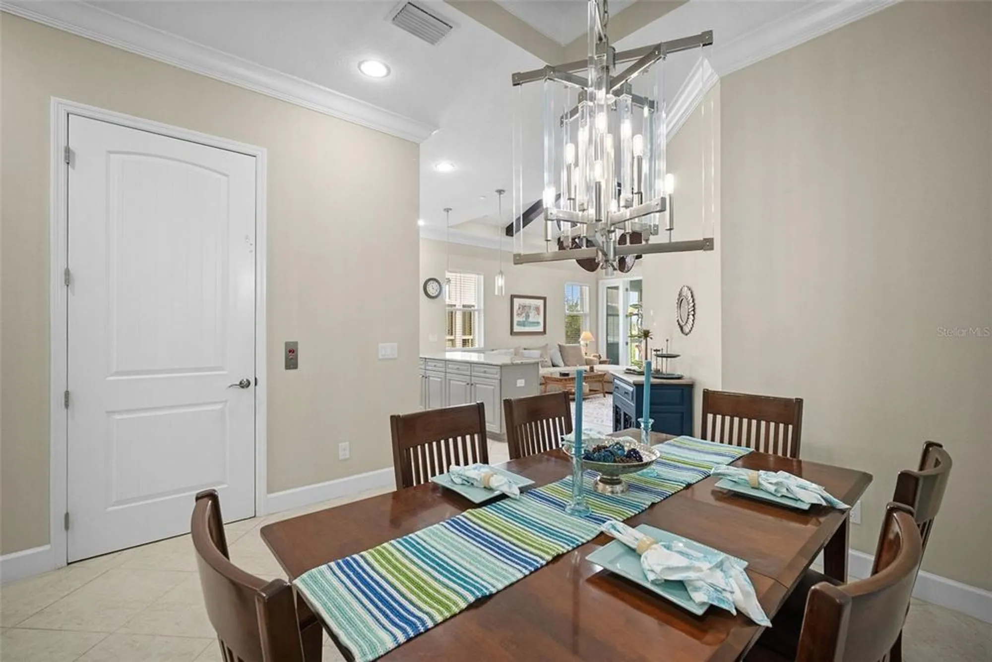 Property Slideshow image 12 of 95 | 315 sapphire lake dr 201, Bradenton, FL, 34209