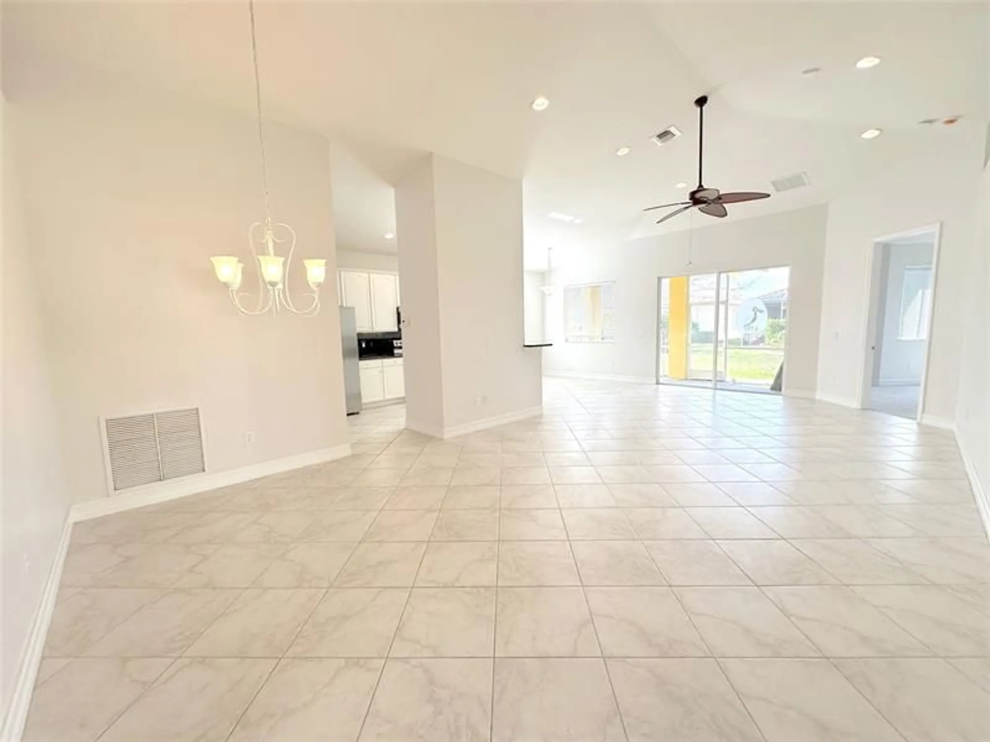 Property Slideshow image 4 of 32 | 6204 thames pl, Vero Beach, FL, 32966