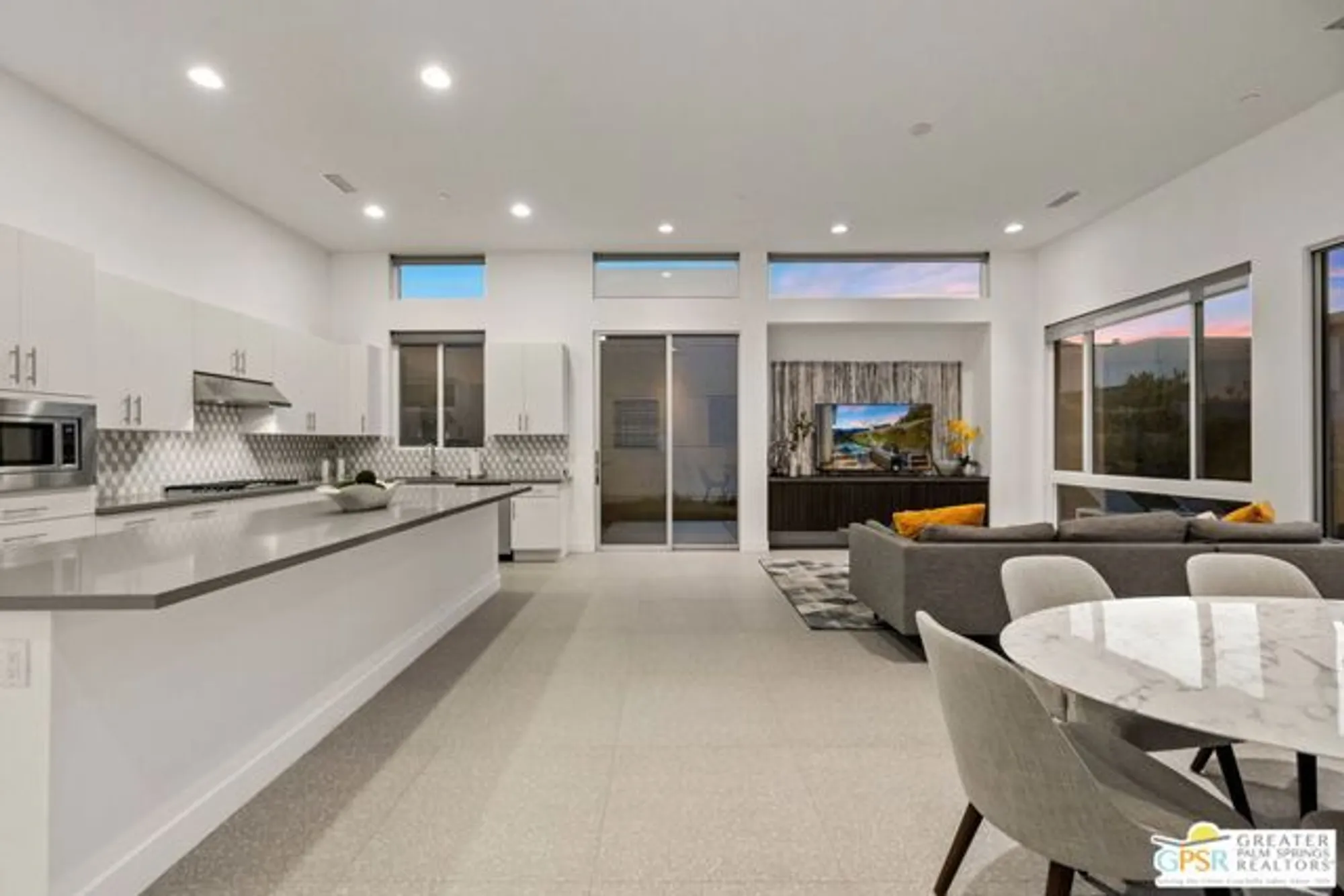 Property Slideshow image 32 of 74 | 4251 amber ln, Palm Springs, CA, 92262