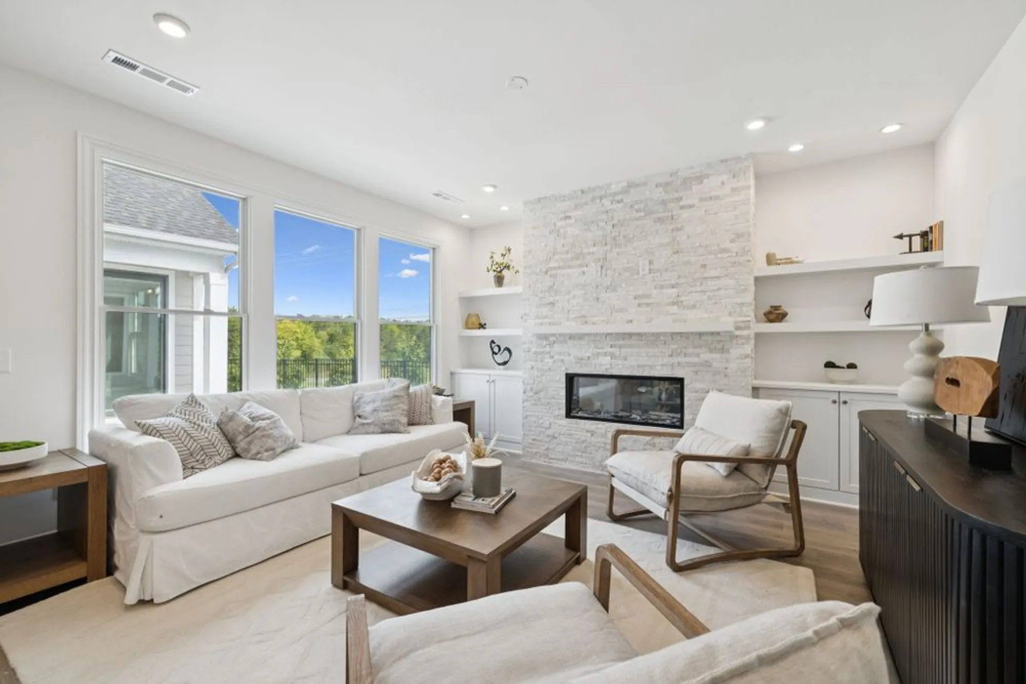 Property Slideshow image 24 of 69 | 504 restoration dr, Smyrna, TN, 37167