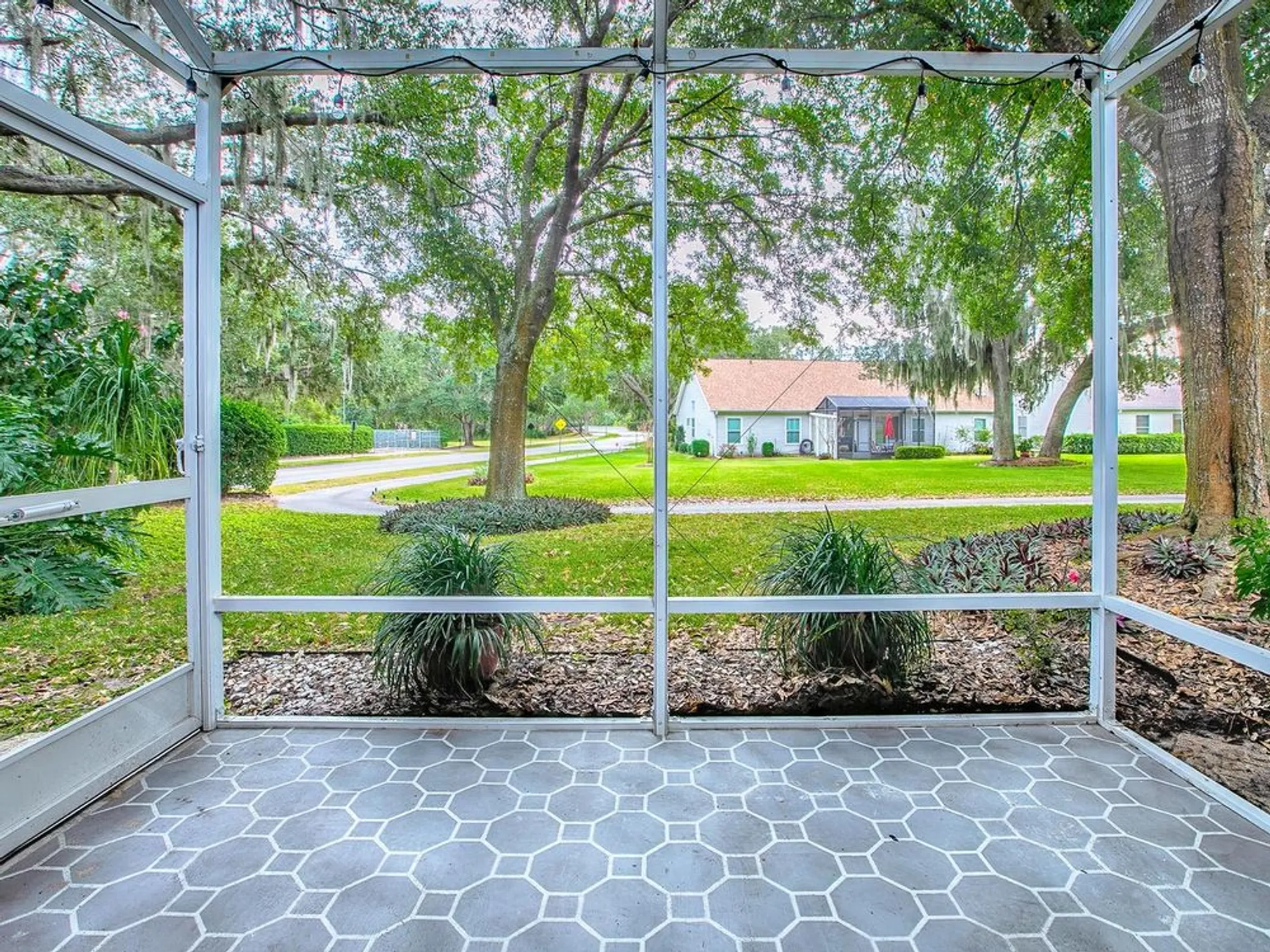 Property Slideshow image 45 of 67 | 25348 crestwater dr, Leesburg, FL, 34748