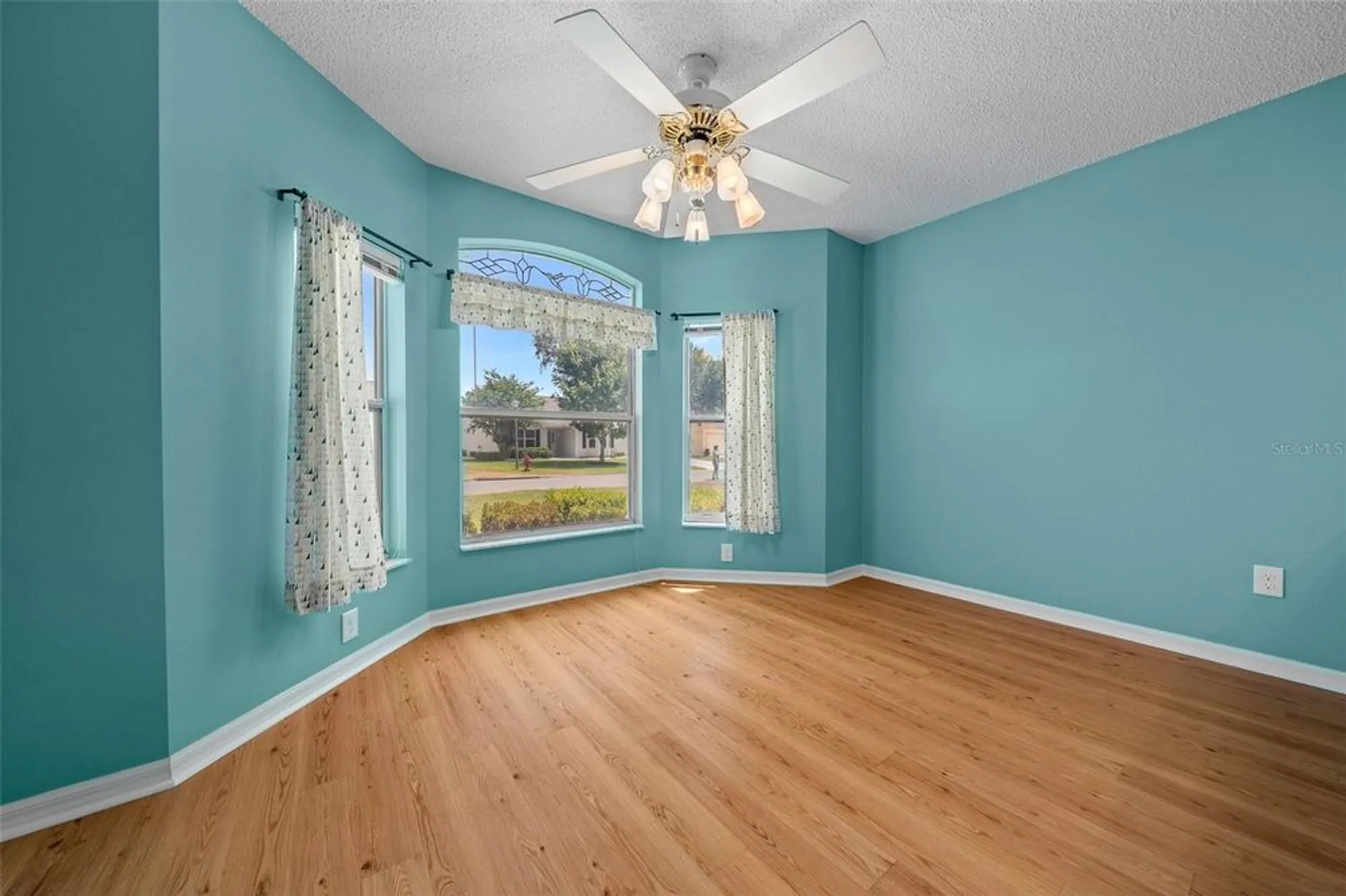 Property Slideshow image 7 of 47 | 710 antonia ln, The Villages, FL, 32159