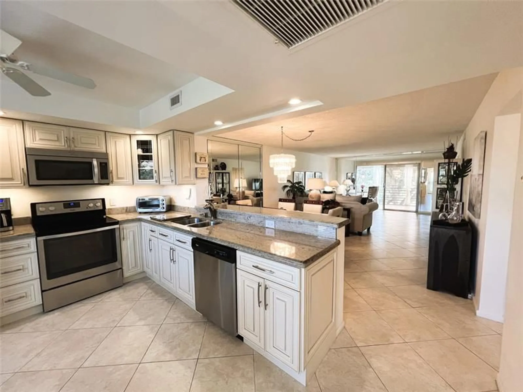 Property Slideshow image 29 of 42 | 3303 aruba way d3, Coconut Creek, FL, 33066