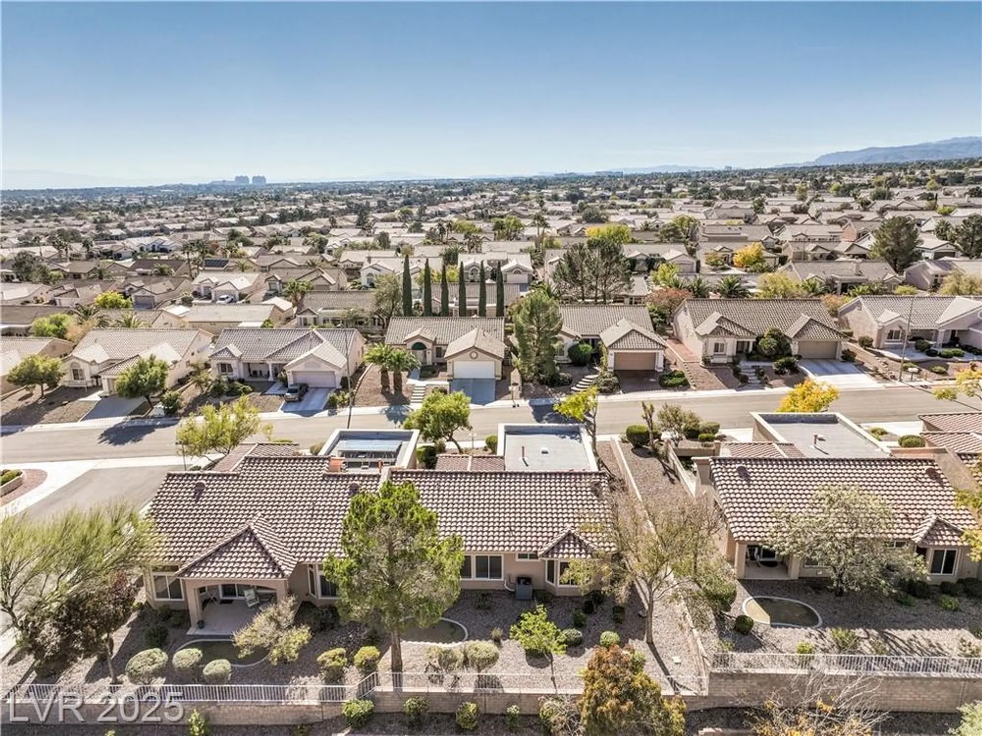 Property Slideshow image 41 of 57 | 10004 heyfield dr, Las Vegas, NV, 89134