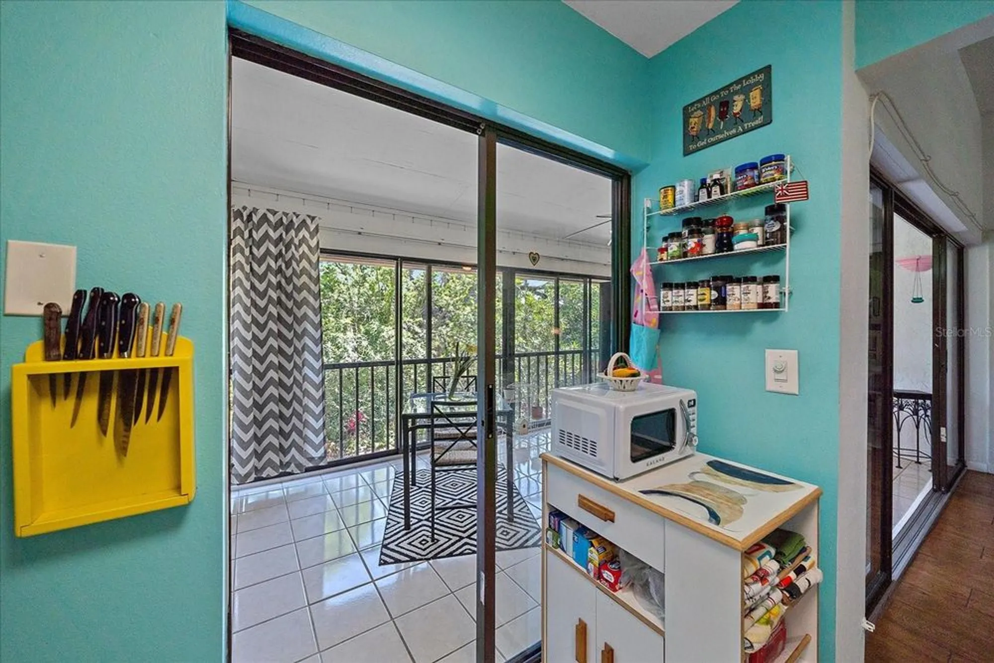 Property Slideshow image 7 of 34 | 6040 oak creek ln 1822, Bradenton, FL, 34210