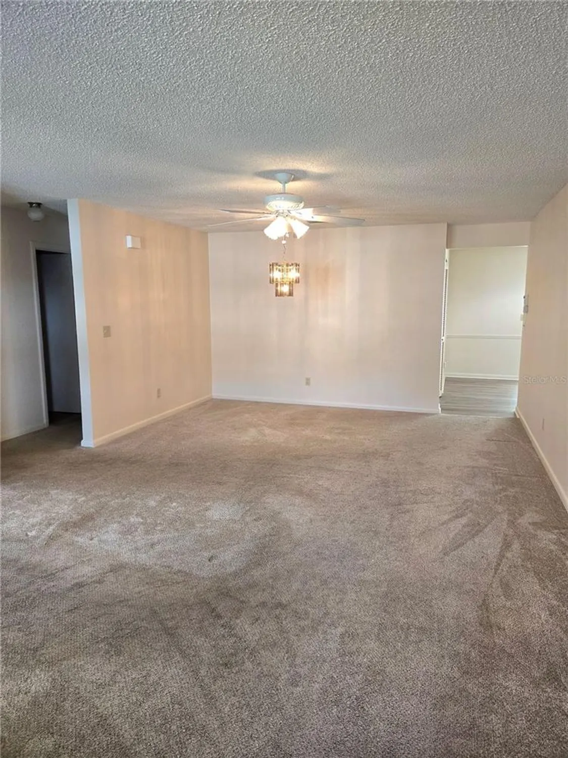 Property Slideshow image 5 of 27 | 8666 sw 92nd ln c, Ocala, FL, 34481