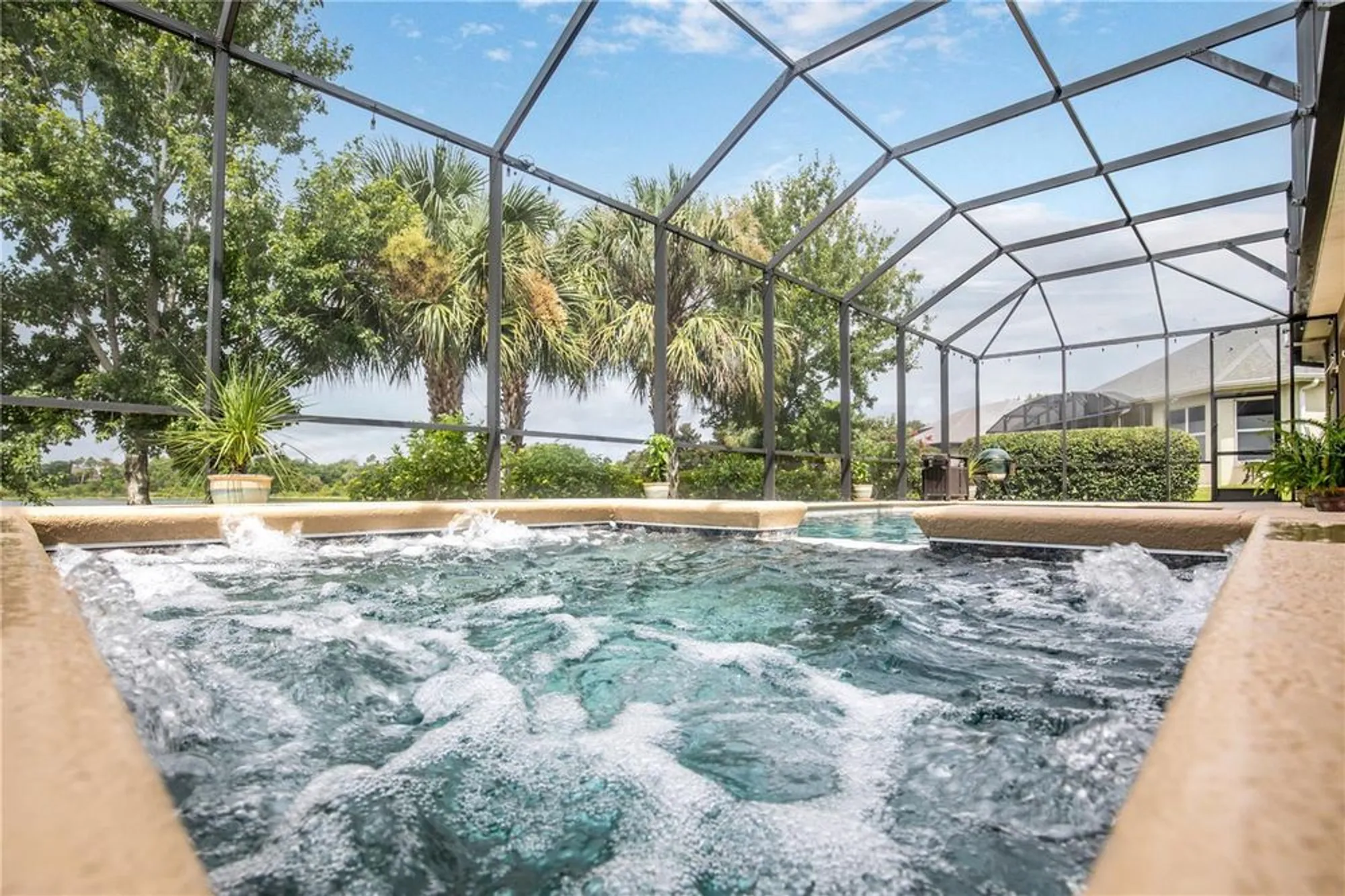 Property Slideshow image 7 of 66 | 8065 bridgeport bay cir, Mount Dora, FL, 32757