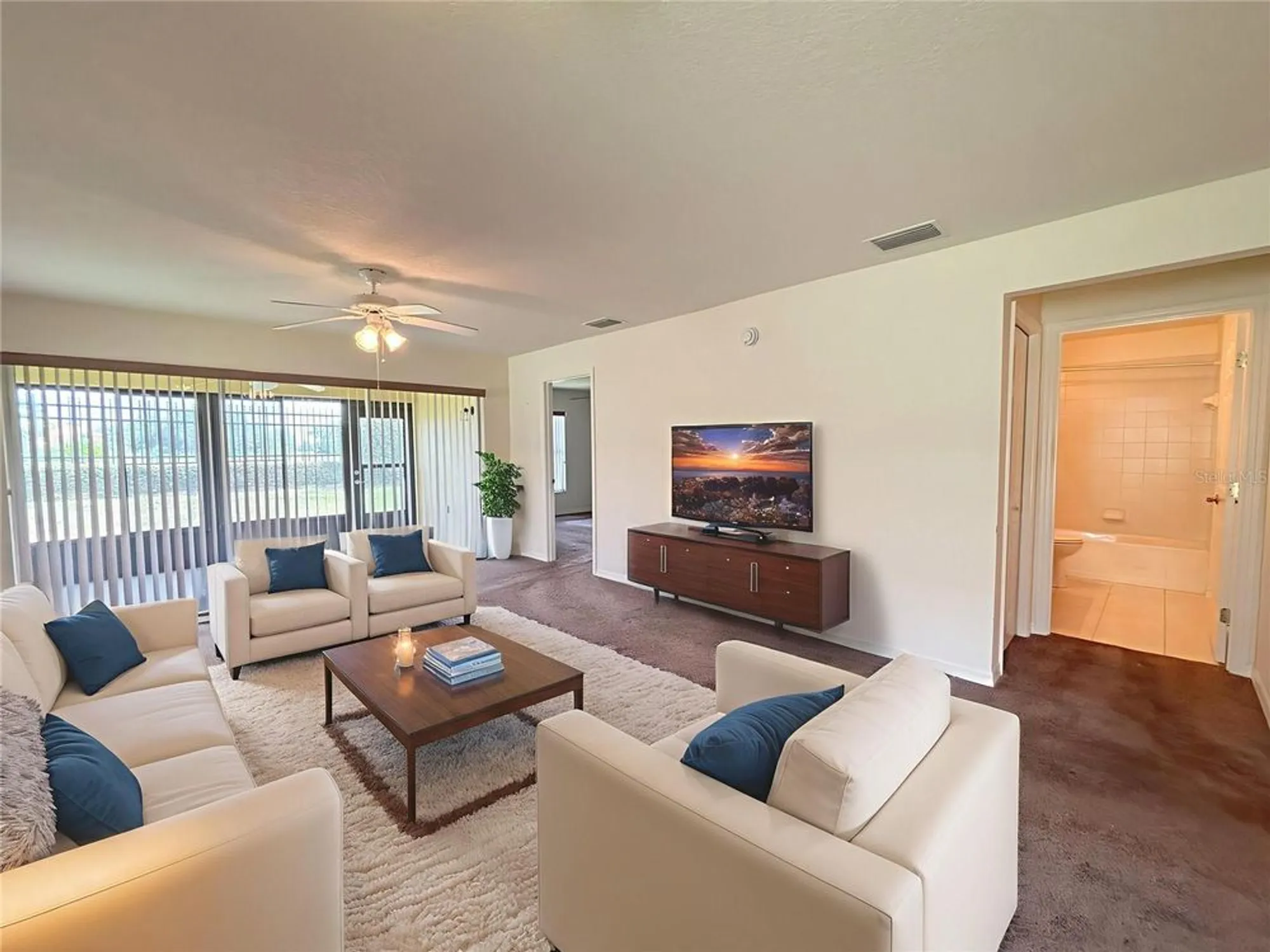 Property Slideshow image 6 of 53 | 4412 turnberry ln, Lake Wales, FL, 33859